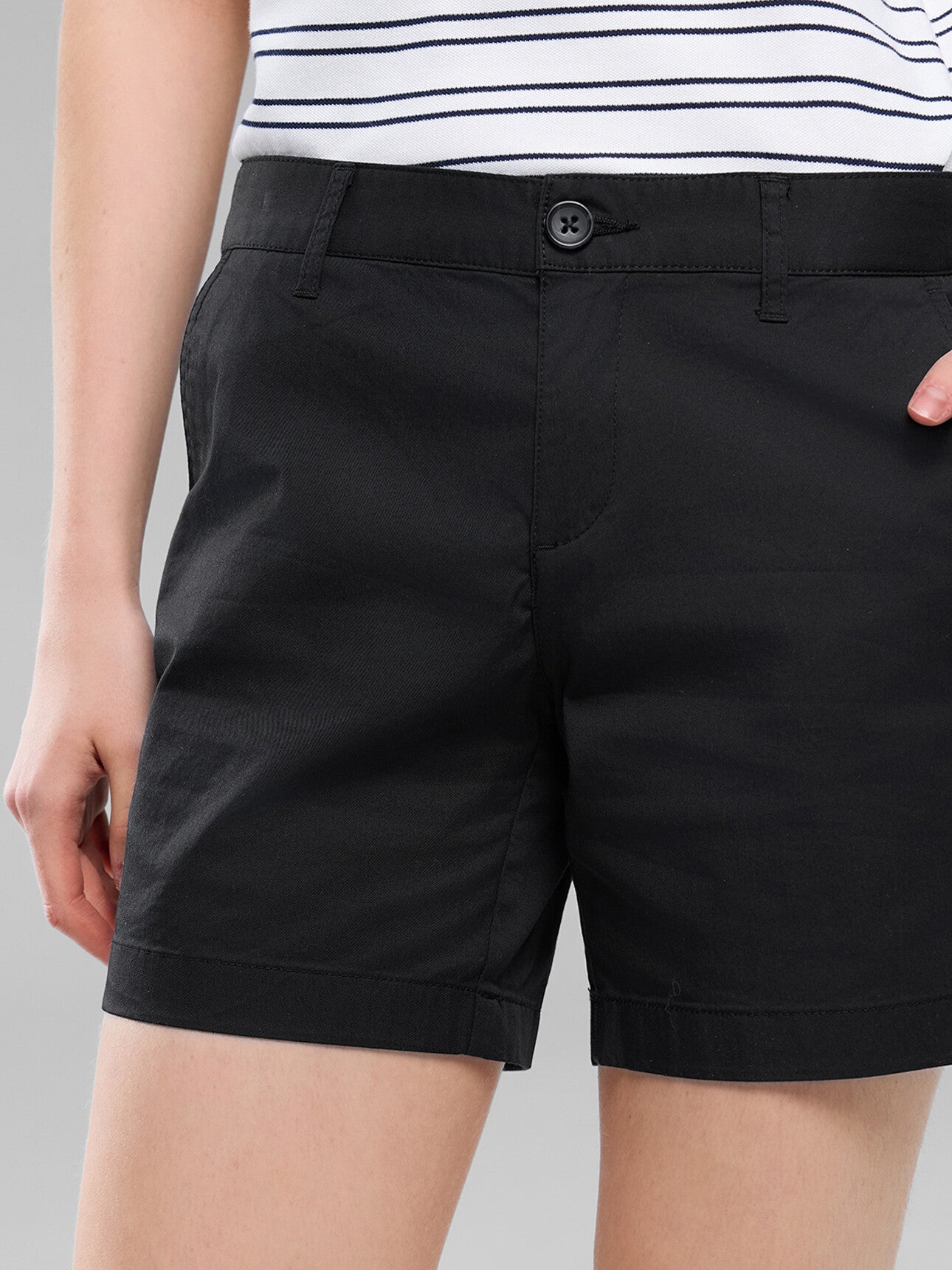 SG_05406218001_RW09_3_0_4_1290_1720.jpg;color:Signature Black
