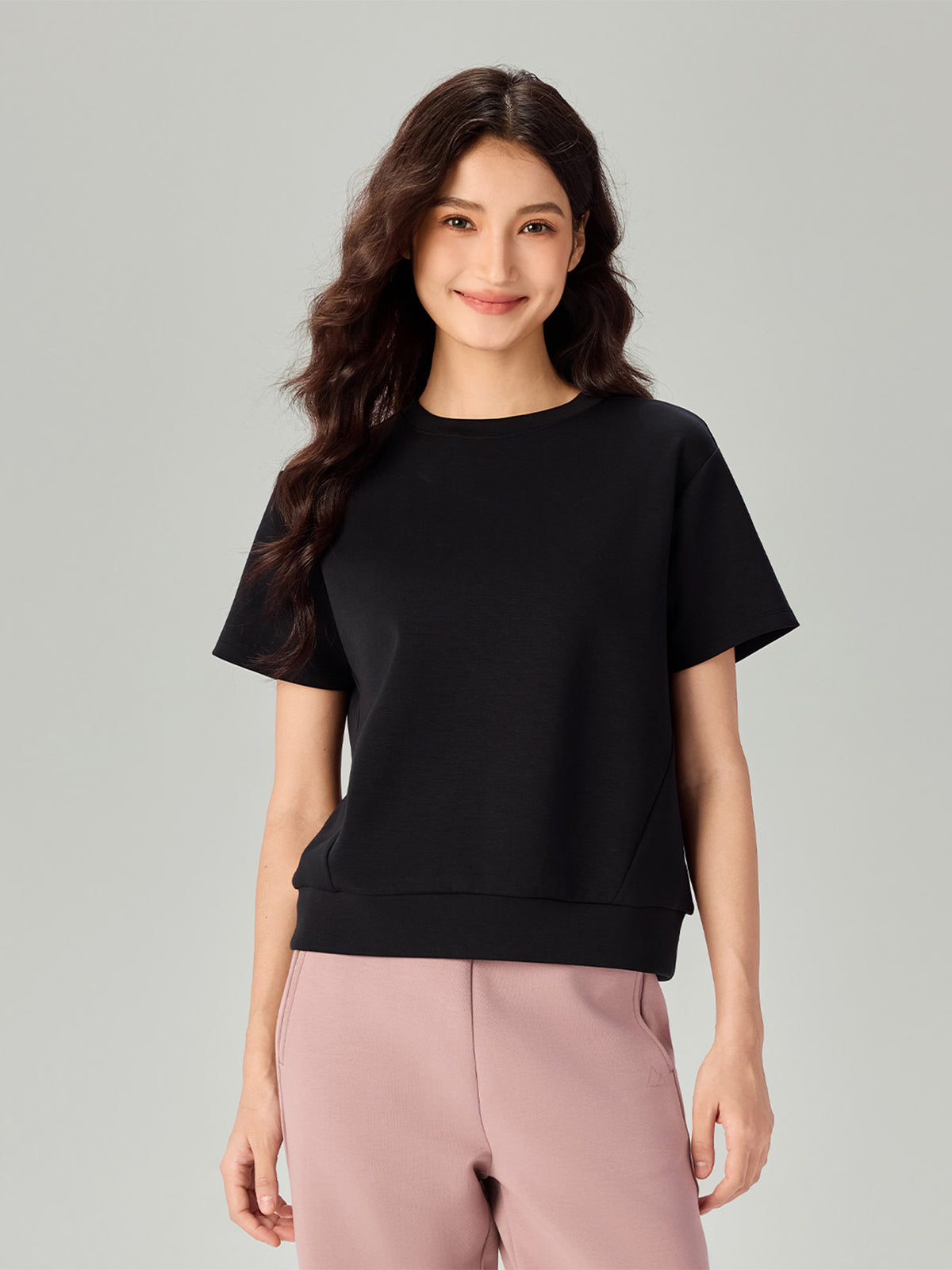 SG_05326262001_RW09_3_0_5_1290_1720.jpg;color:Signature Black