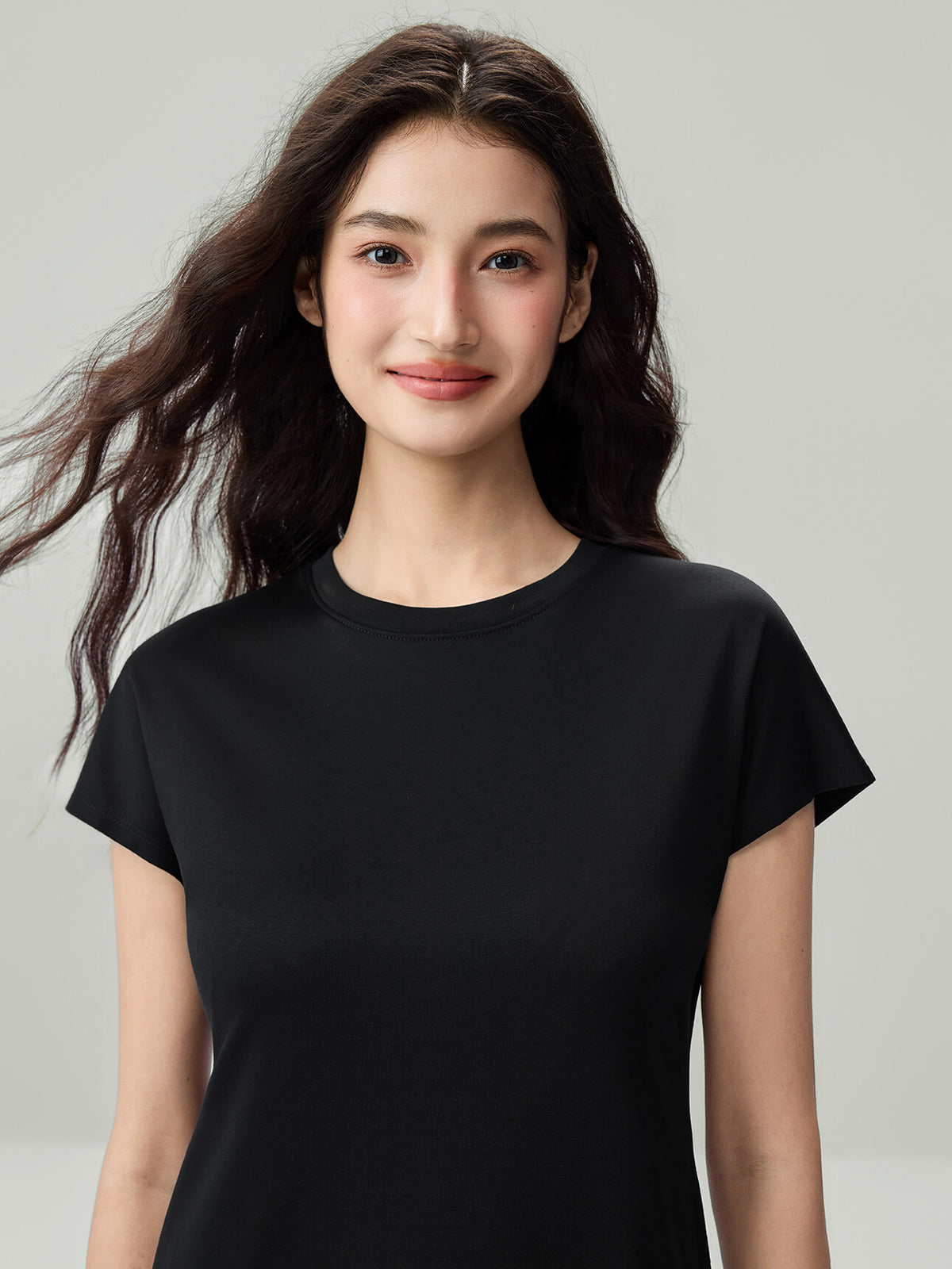 SG_05466414002_RW09_3_0_5_1290_1720.jpg;color:Signature Black