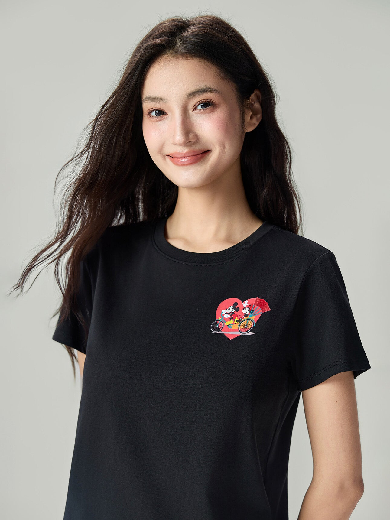 SG_05396019001_RW09_3_0_5_1290_1720.jpg;color:Signature Black
