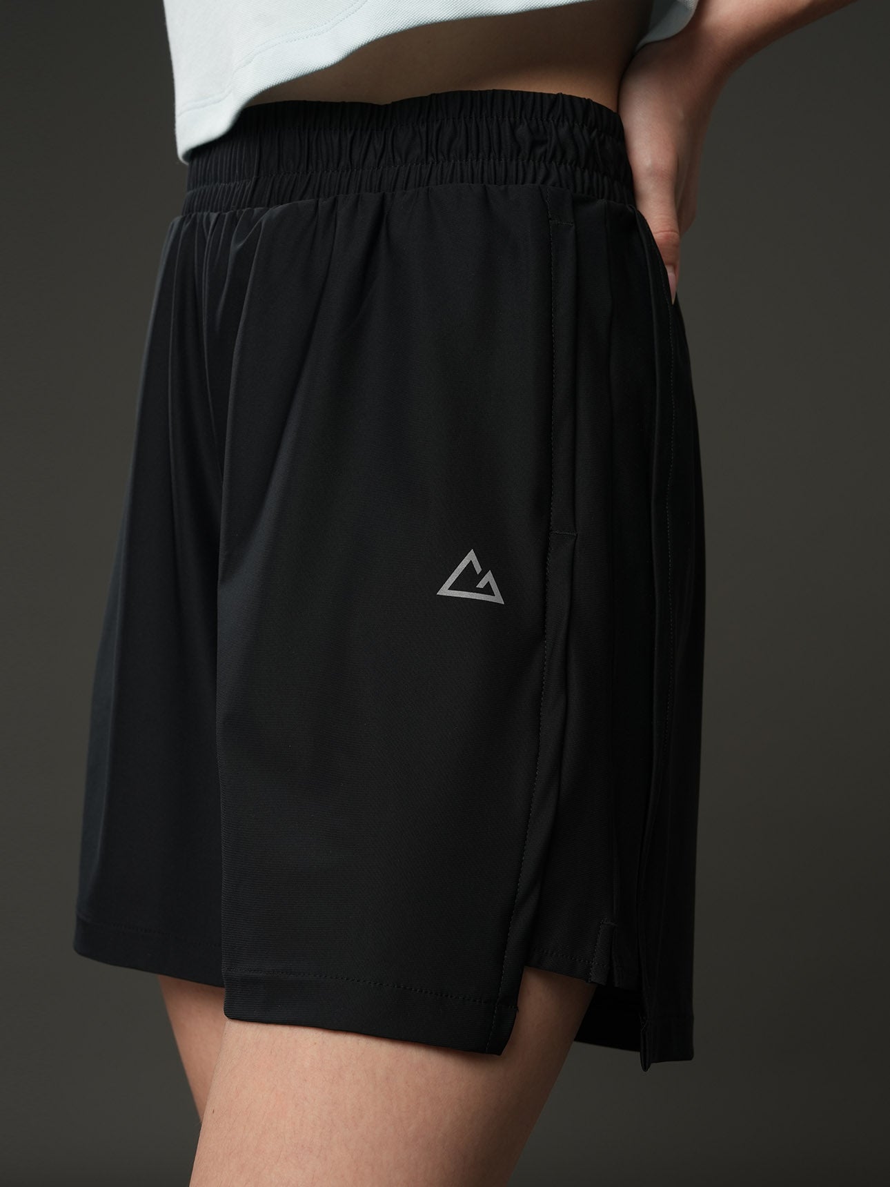 SG_05406239001_RW09_3_0_5_1290_1720.jpg;color:Signature Black