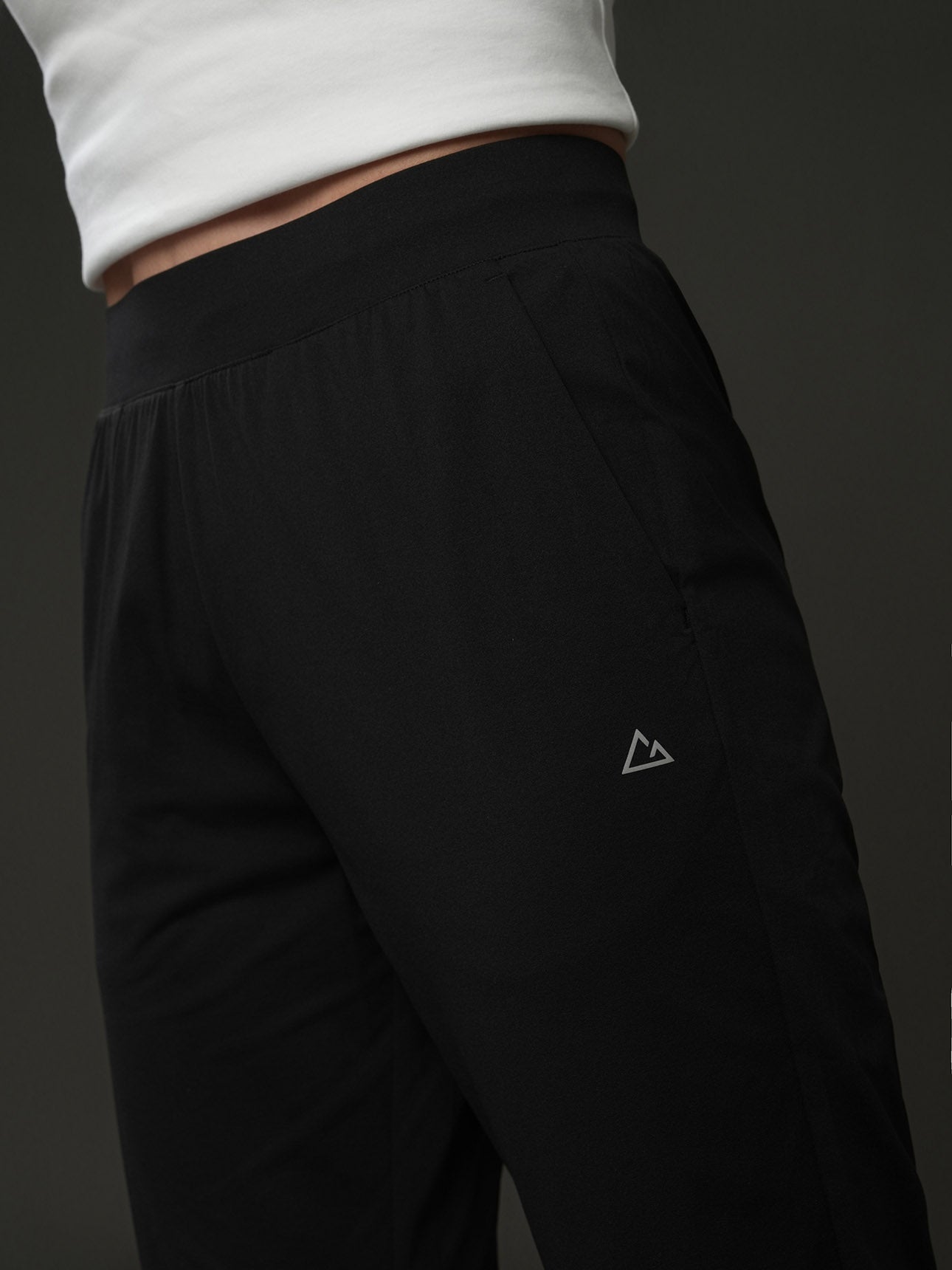 SG_05426160001_RW09_3_0_6_1290_1720.jpg;color:Signature Black