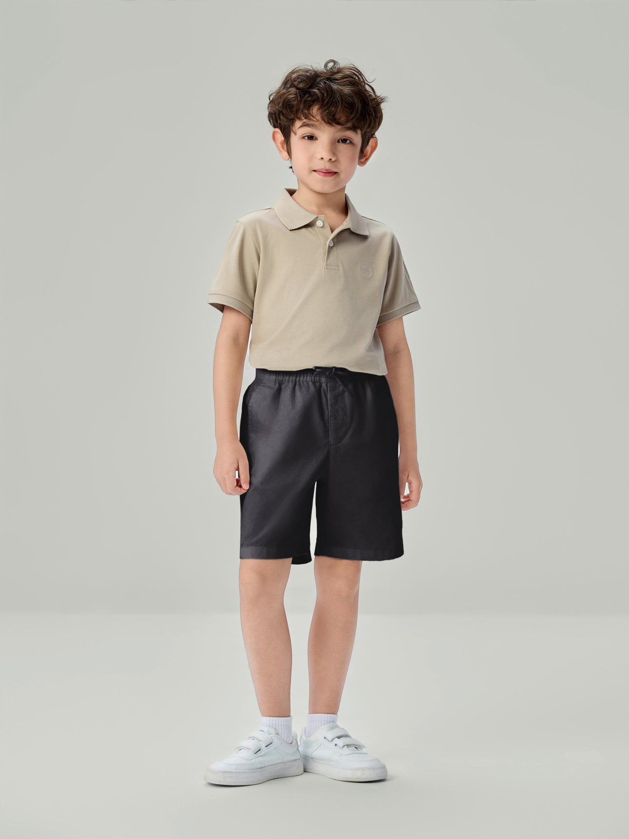 SG_03106240001_RW09_3_1_1_1290_1720.jpg;color:Signature Black