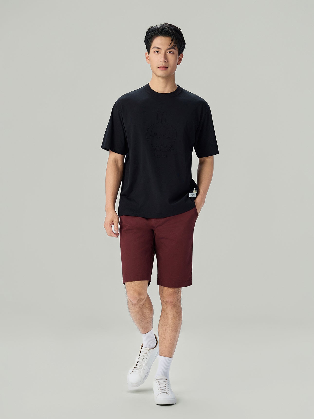 SG_01096084001_RW09_3_1_1_1290_1720.jpg;color:Signature Black