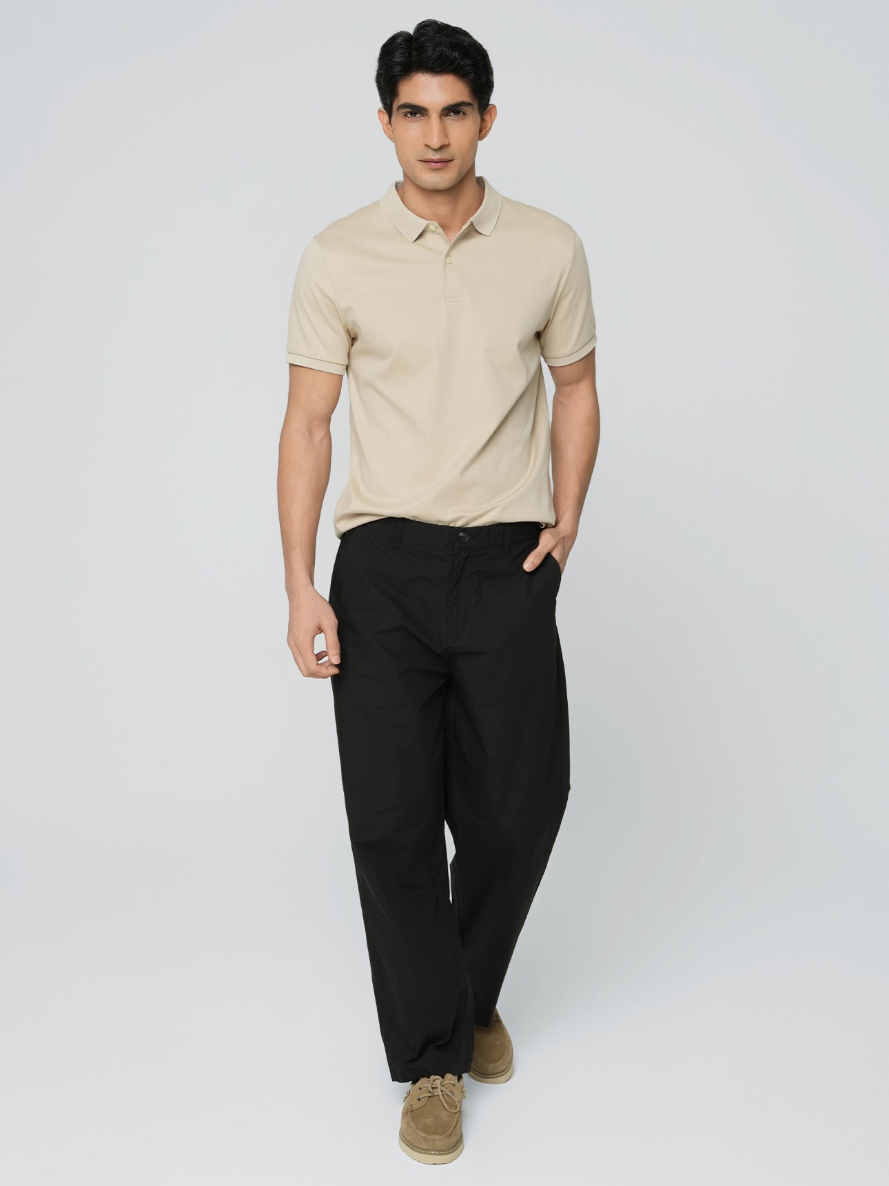 SG_01116245002_RW09_3_1_1_1290_1720.jpg;color:Signature Black