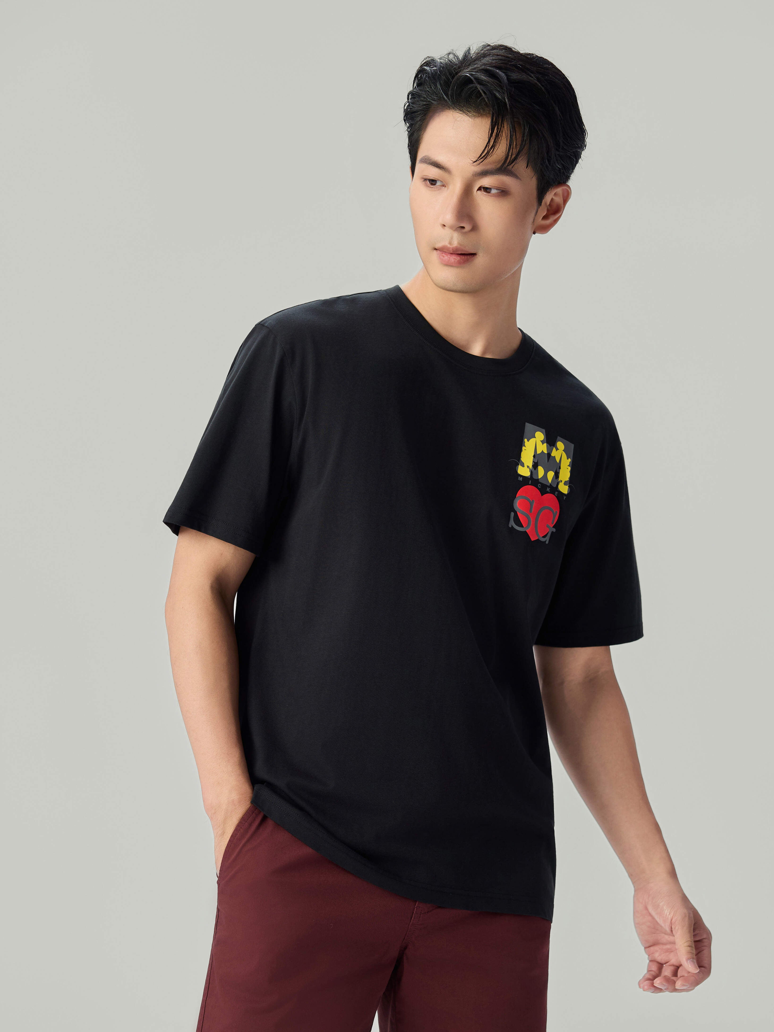 SG_01096033001_RW09_3_1_2_1290_1720.jpg;color:Signature Black