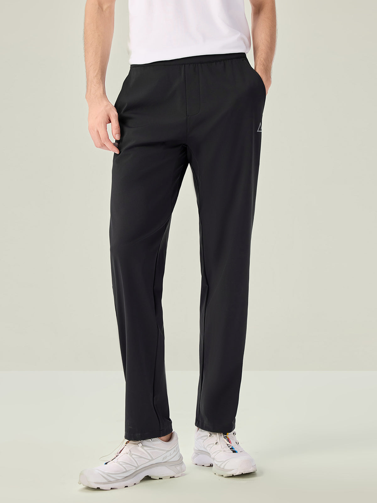 SG_01116155002_RW09_3_1_2_1290_1720.jpg;color:Signature Black