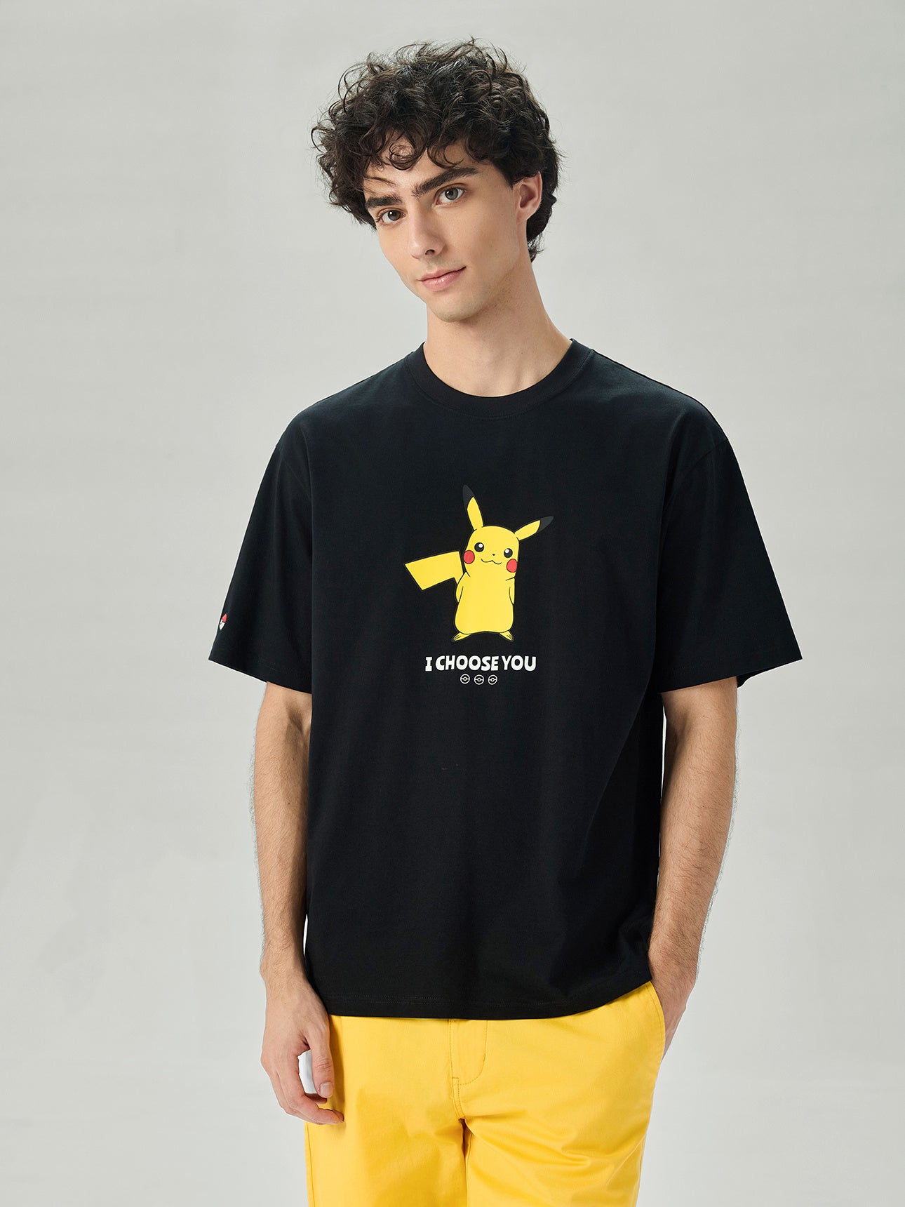 SG_01096430001_RW09_3_1_2_1290_1720.jpg;color:Signature Black