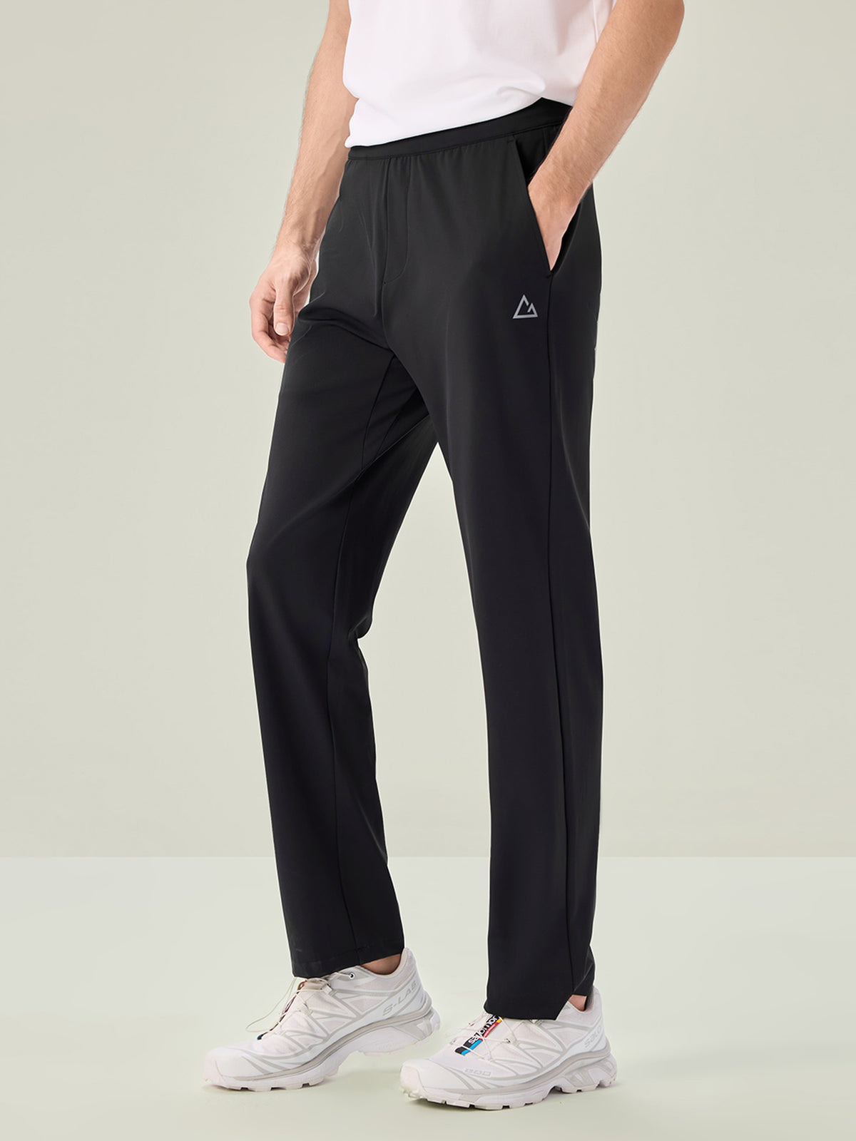 SG_01116155002_RW09_3_1_3_1290_1720.jpg;color:Signature Black