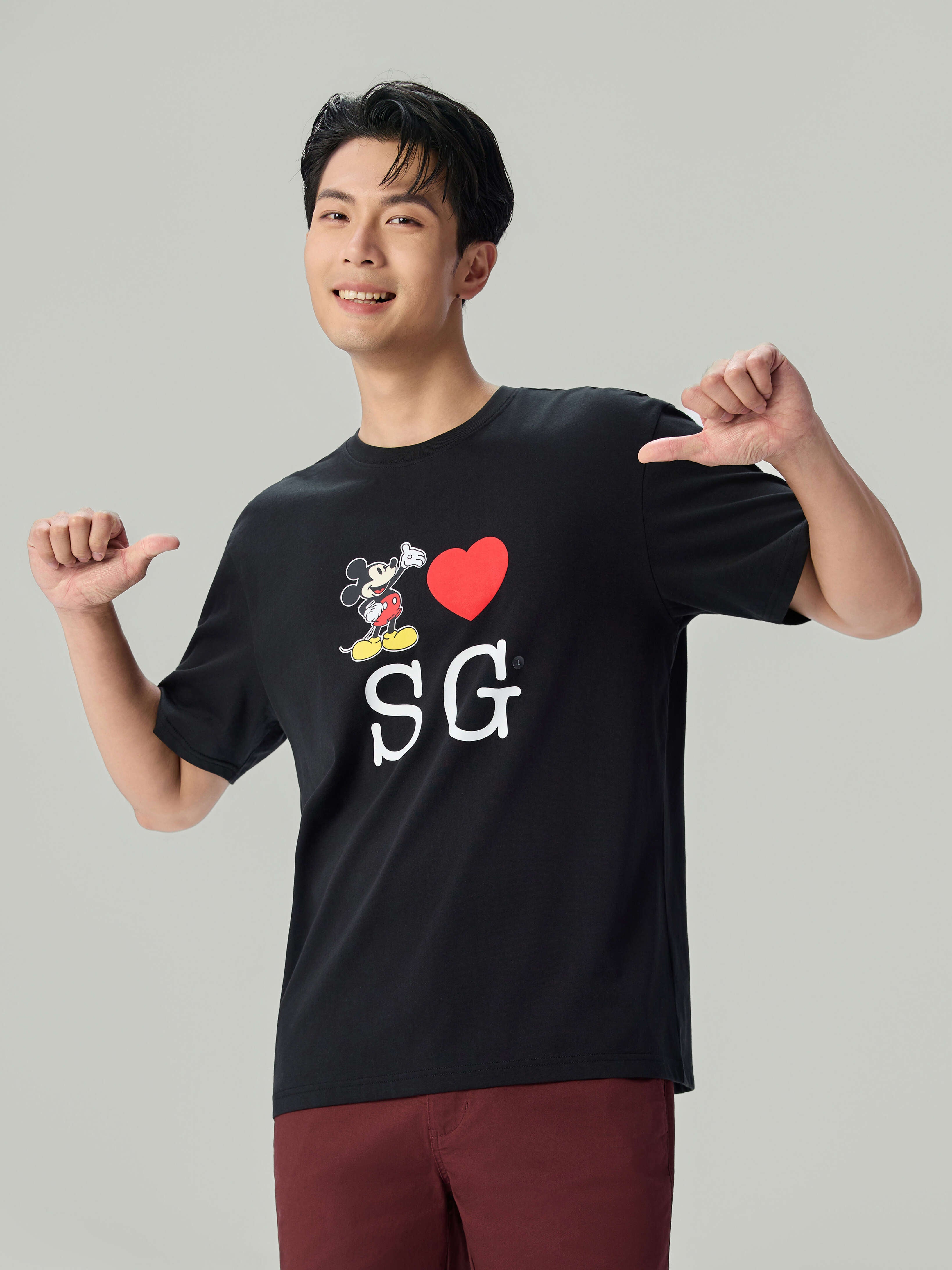 SG_01096032001_RW09_3_1_3_1290_1720.jpg;color:Signature Black