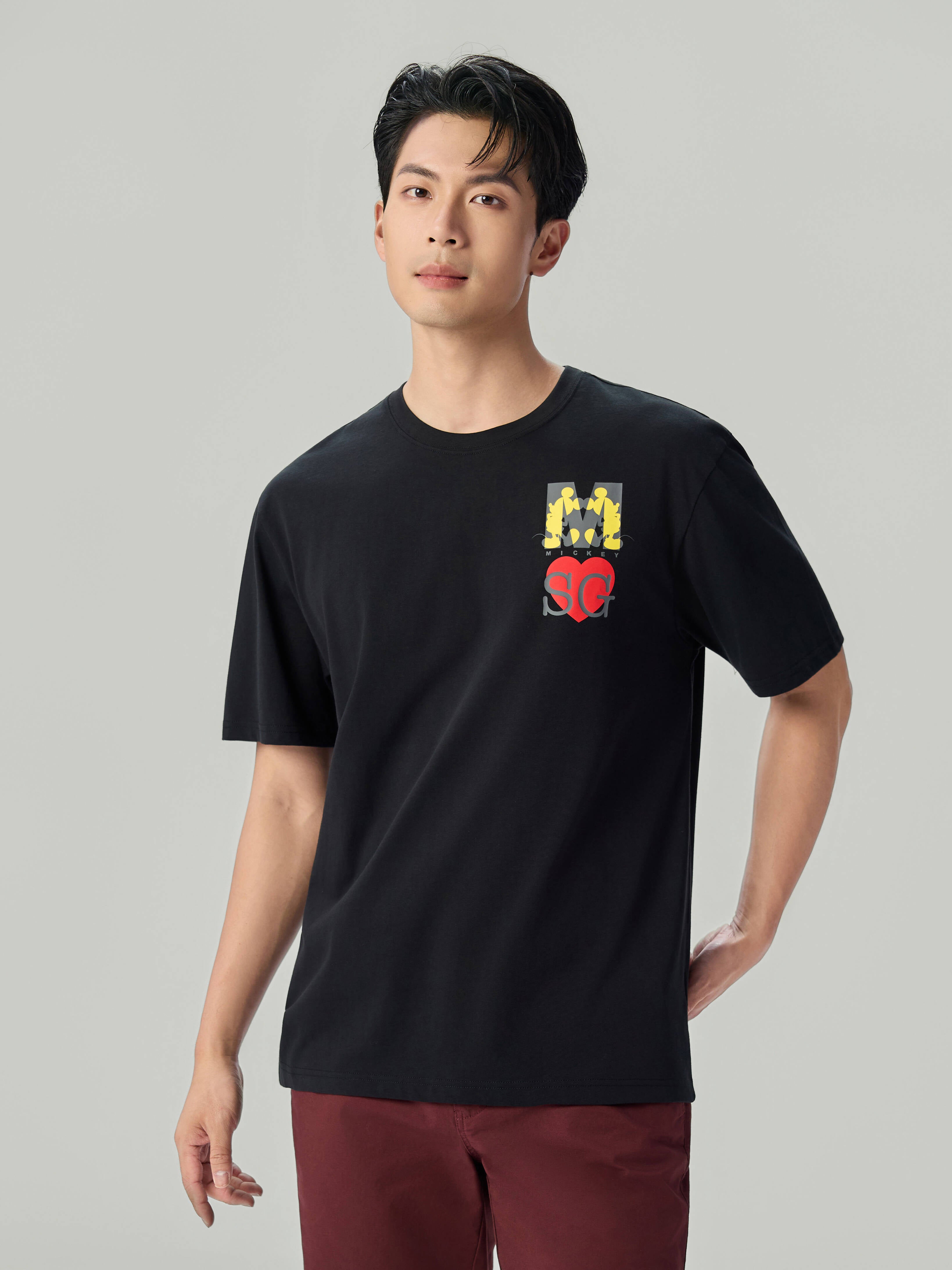 SG_01096033001_RW09_3_1_3_1290_1720.jpg;color:Signature Black