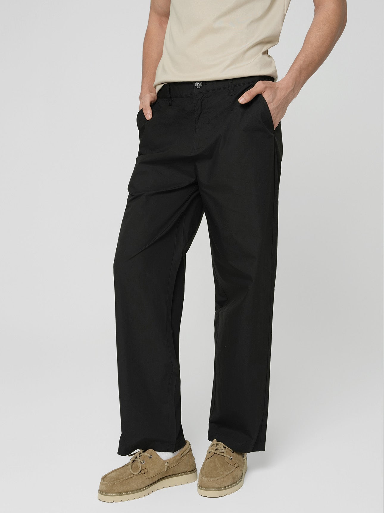 SG_01116245002_RW09_3_1_3_1290_1720.jpg;color:Signature Black