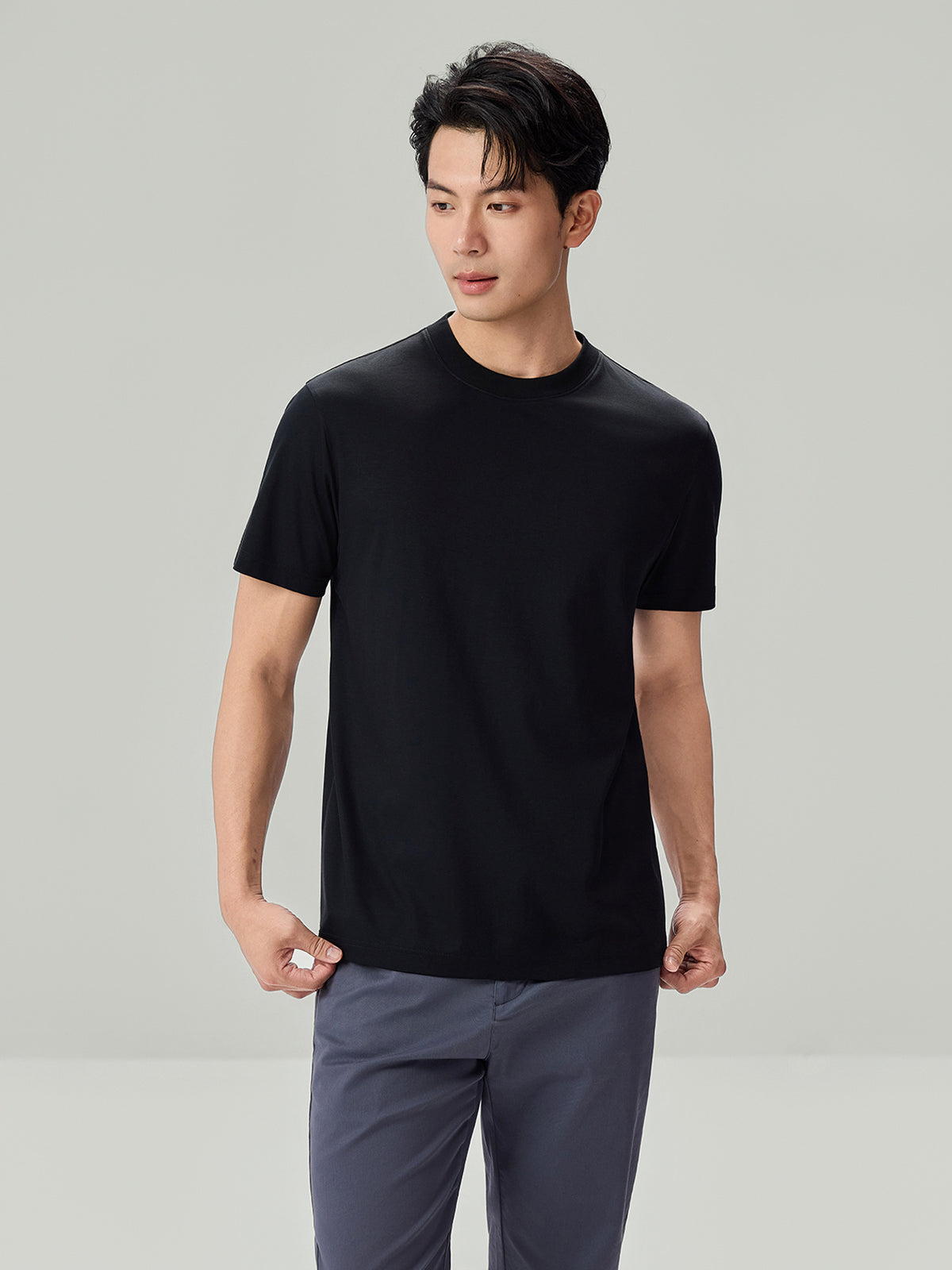 SG_01026315002_RW09_3_1_3_1290_1720.jpg;color:Signature Black