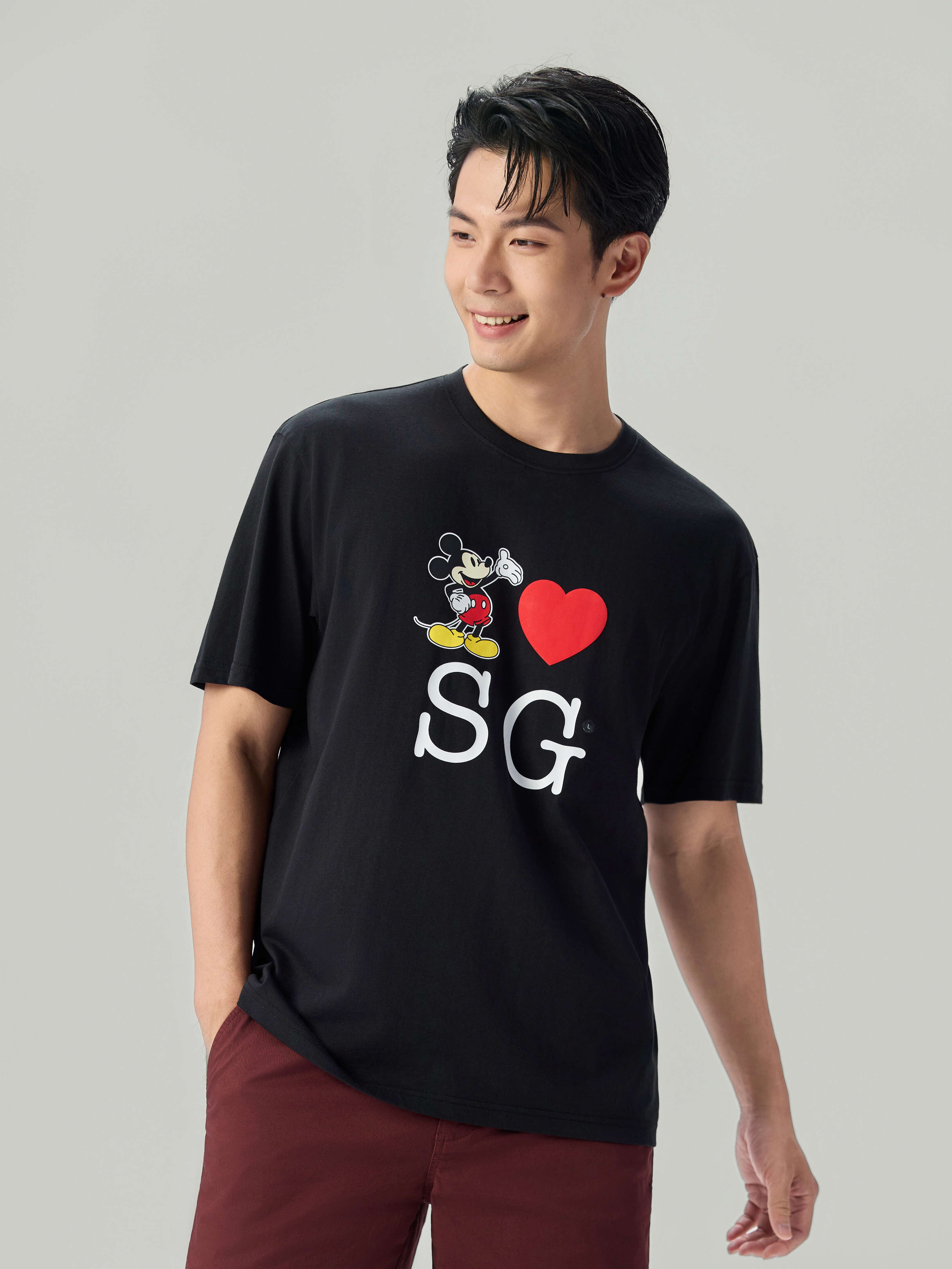 SG_01096032001_RW09_3_1_4_1290_1720.jpg;color:Signature Black