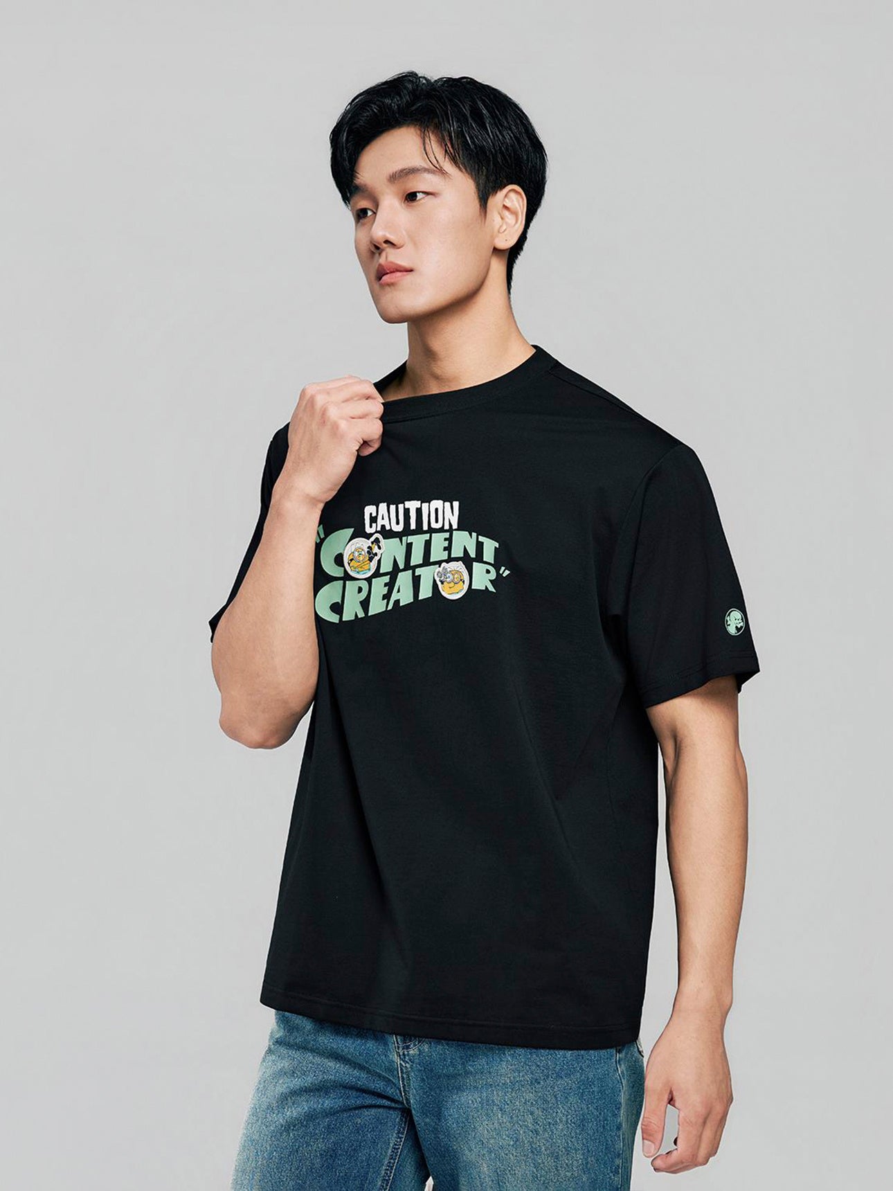 SG_01096004002_RW09_3_1_4_1290_1720.jpg;color:Signature Black