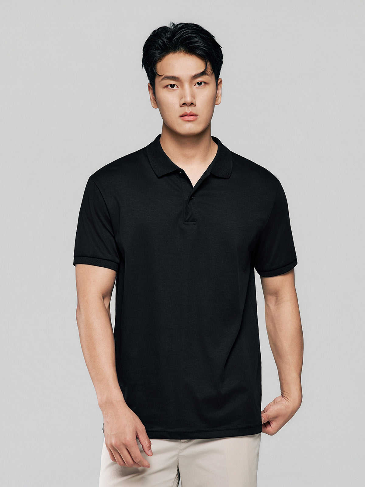 SG_01016292001_RW09_3_1_5_1290_1720.jpg;color:Signature Black
