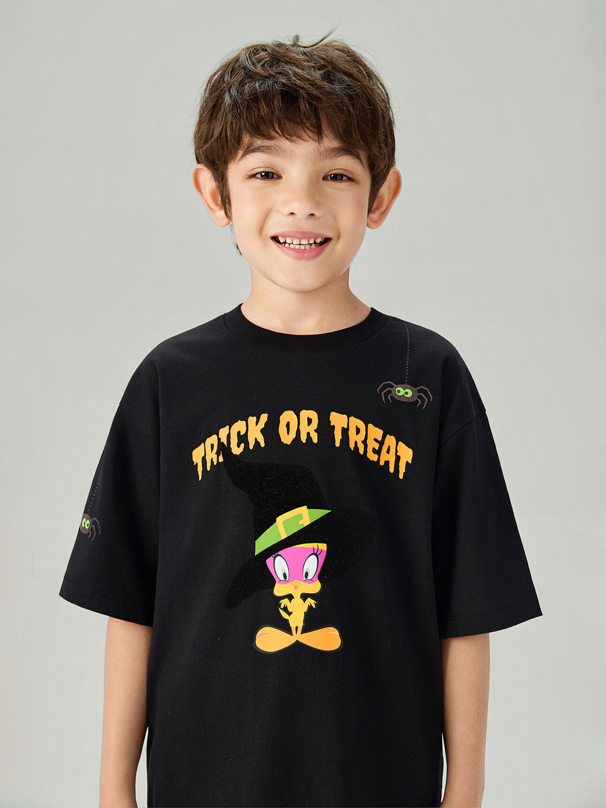 SG_03086369001_RW09_3_1_5_1290_1720.jpg;color:Signature Black