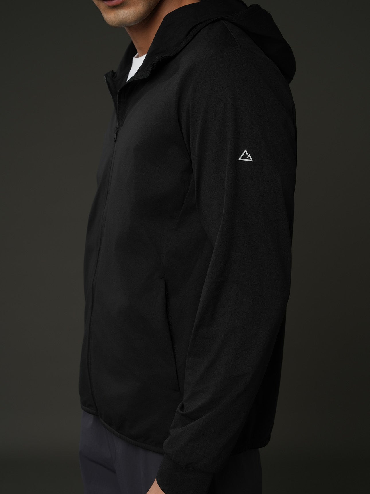 SG_01076150001_RW09_3_1_6_1290_1720.jpg;color:Signature Black