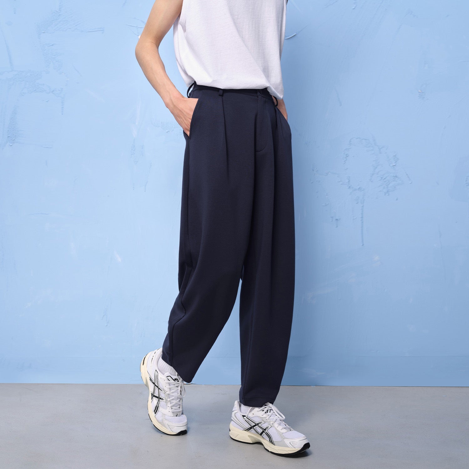 SG_12116102001_RW26_2_1_2_1500_1500.jpg;color:Signature Navy