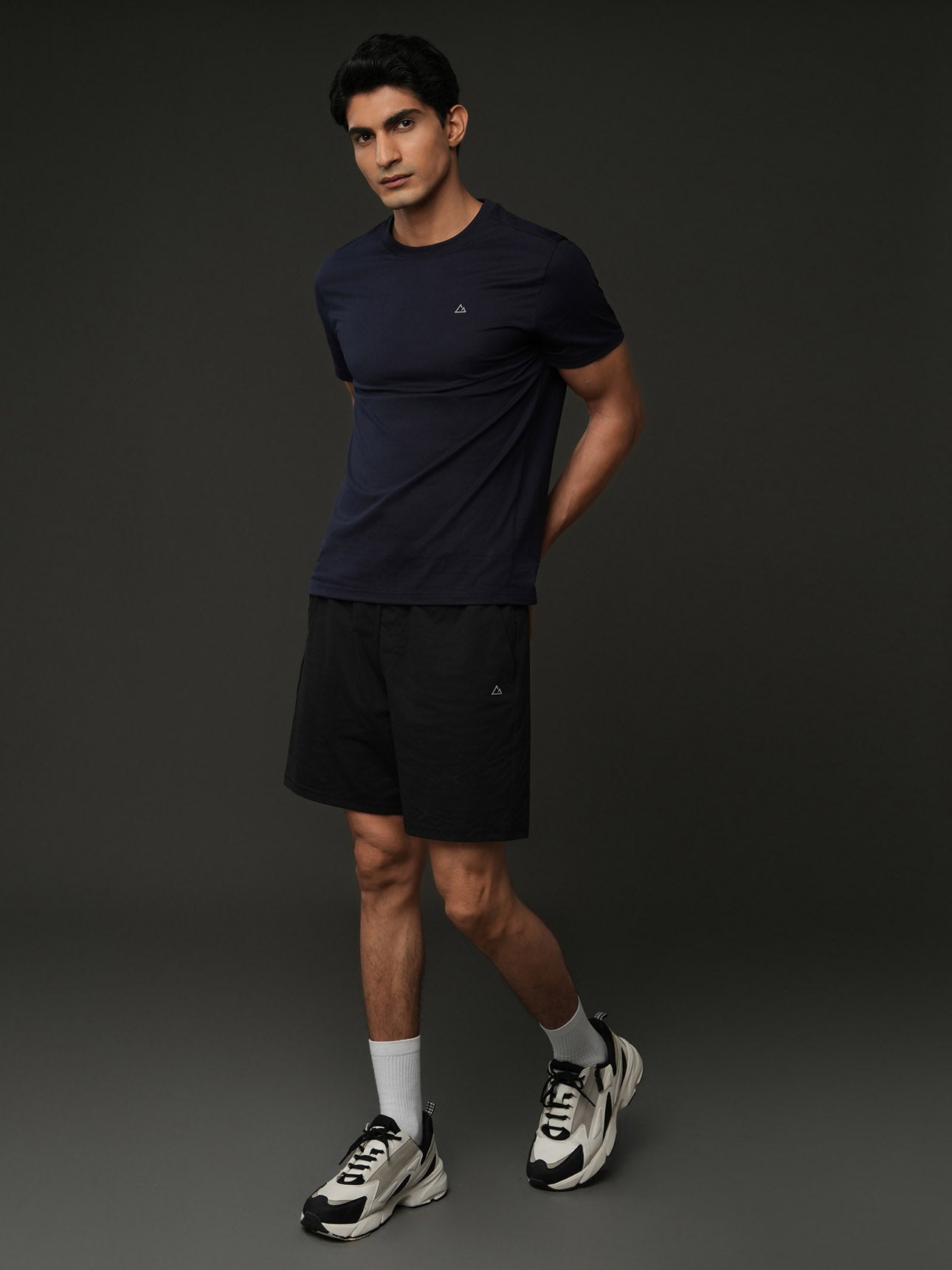 SG_01026286001_RW26_3_1_1_1290_1720.jpg;color:Signature Navy