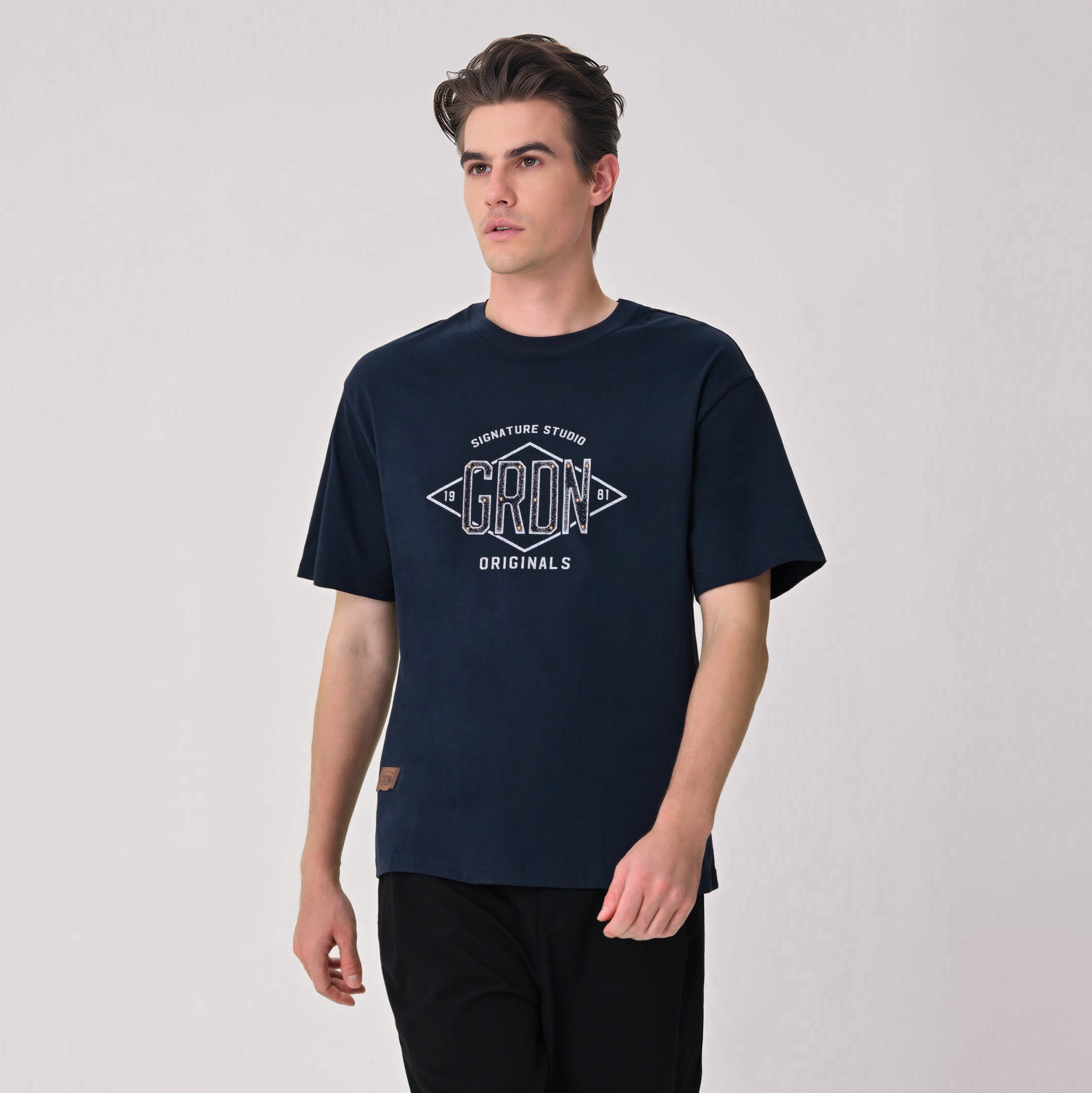 SG_01096272001_RW27_2_1_4_1500_1500.jpg;color:New Navy