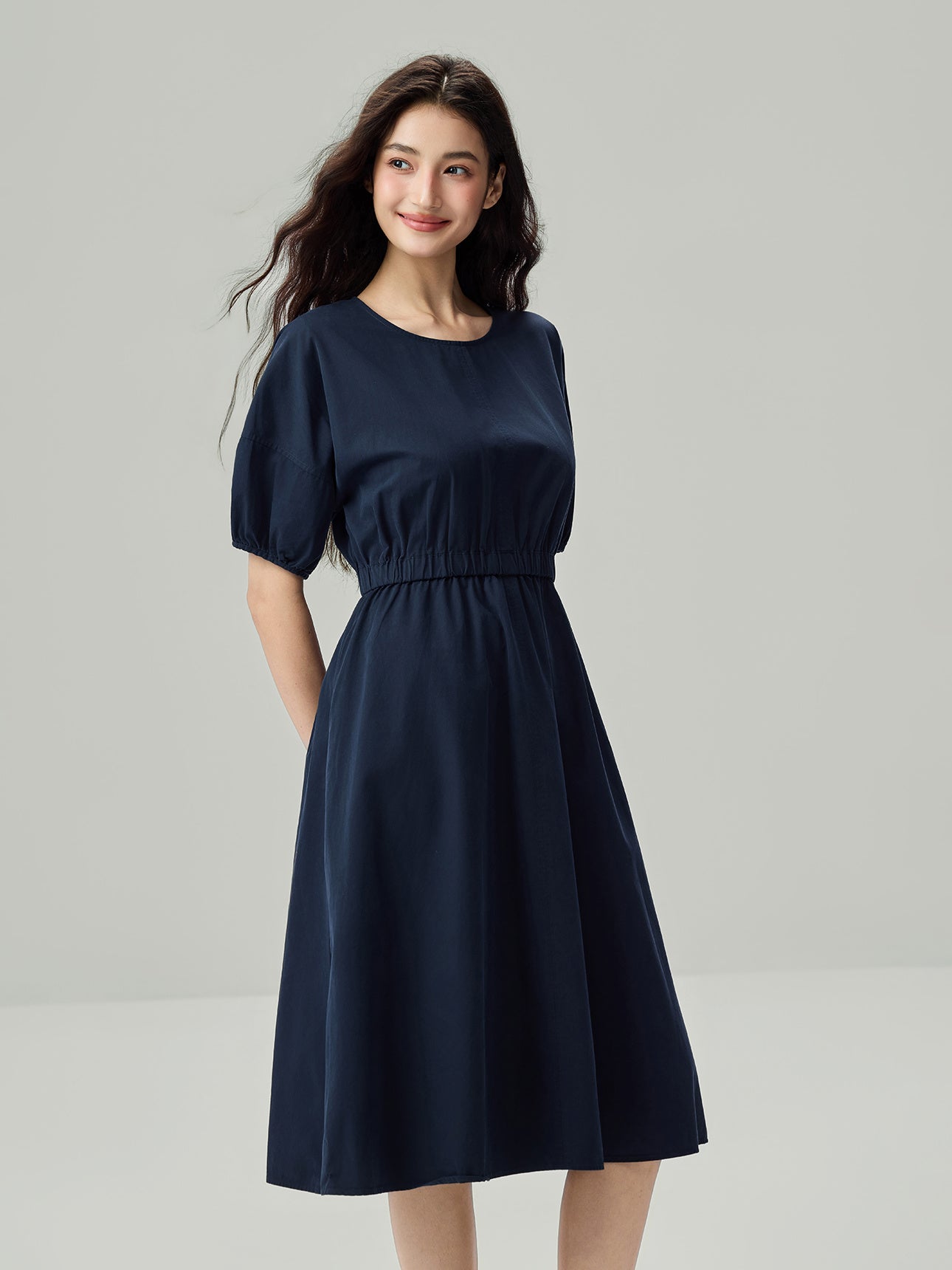 SG_05466243001_RW27_3_0_2_1290_1720.jpg;color:New Navy