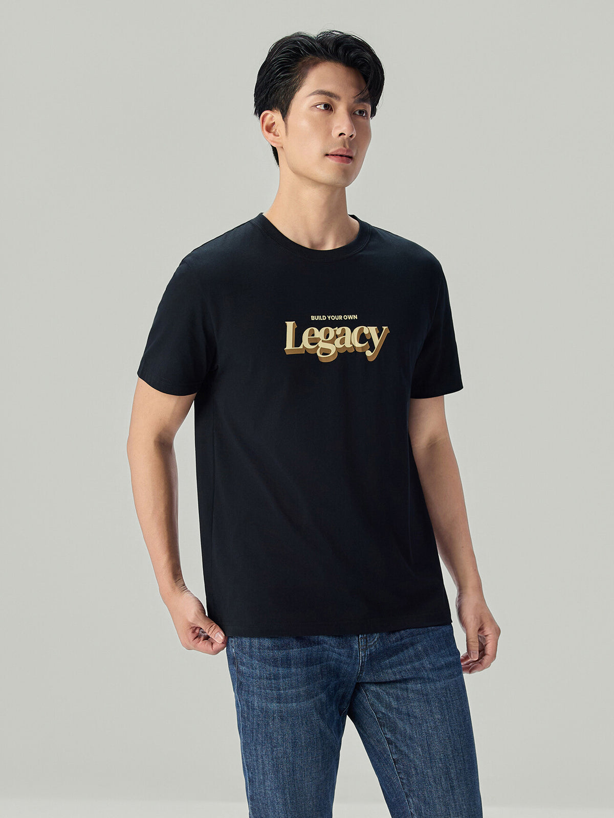 SG_01096302001_RW32_3_1_4_1290_1720.jpg;color:Signature Black Ver 1