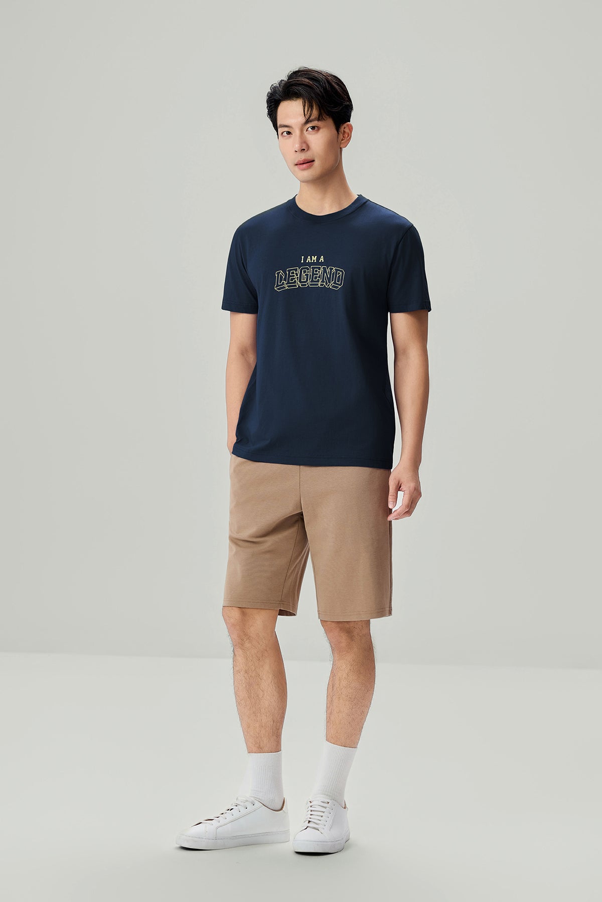 SG_01096302001_RW37_3_1_1_1290_1720.jpg;color:Signature Navy