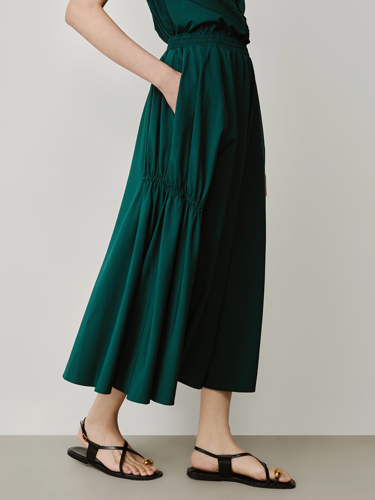 SG_02466036003_RW50_3_0_2_1290_1720.jpg;color:Dark Green                                        