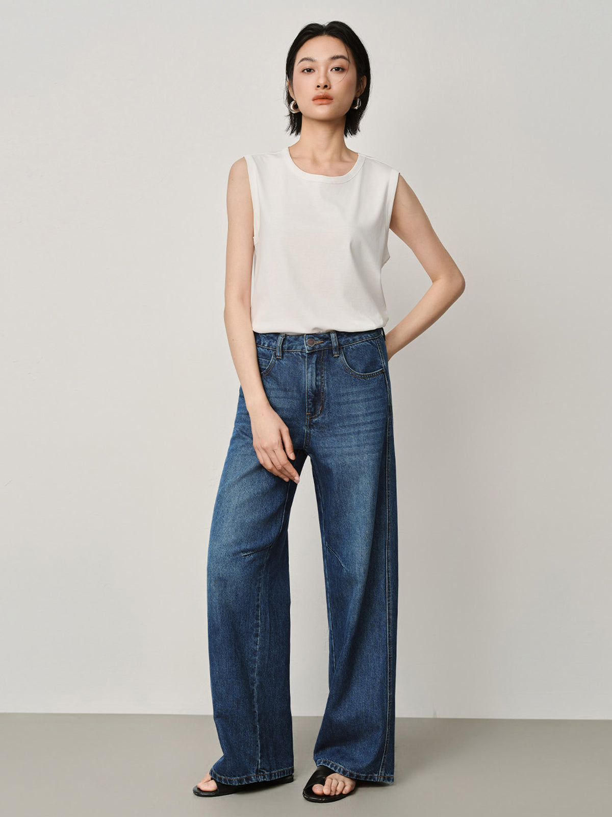 SG_02416023001_RW65_3_0_1_1290_1720.jpg;color:Denim