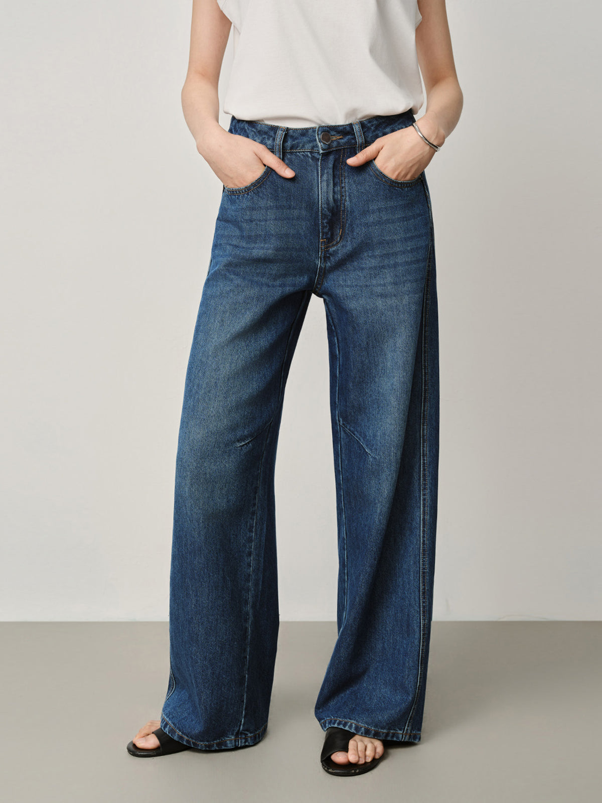 SG_02416023001_RW65_3_0_6_1290_1720.jpg;color:Denim