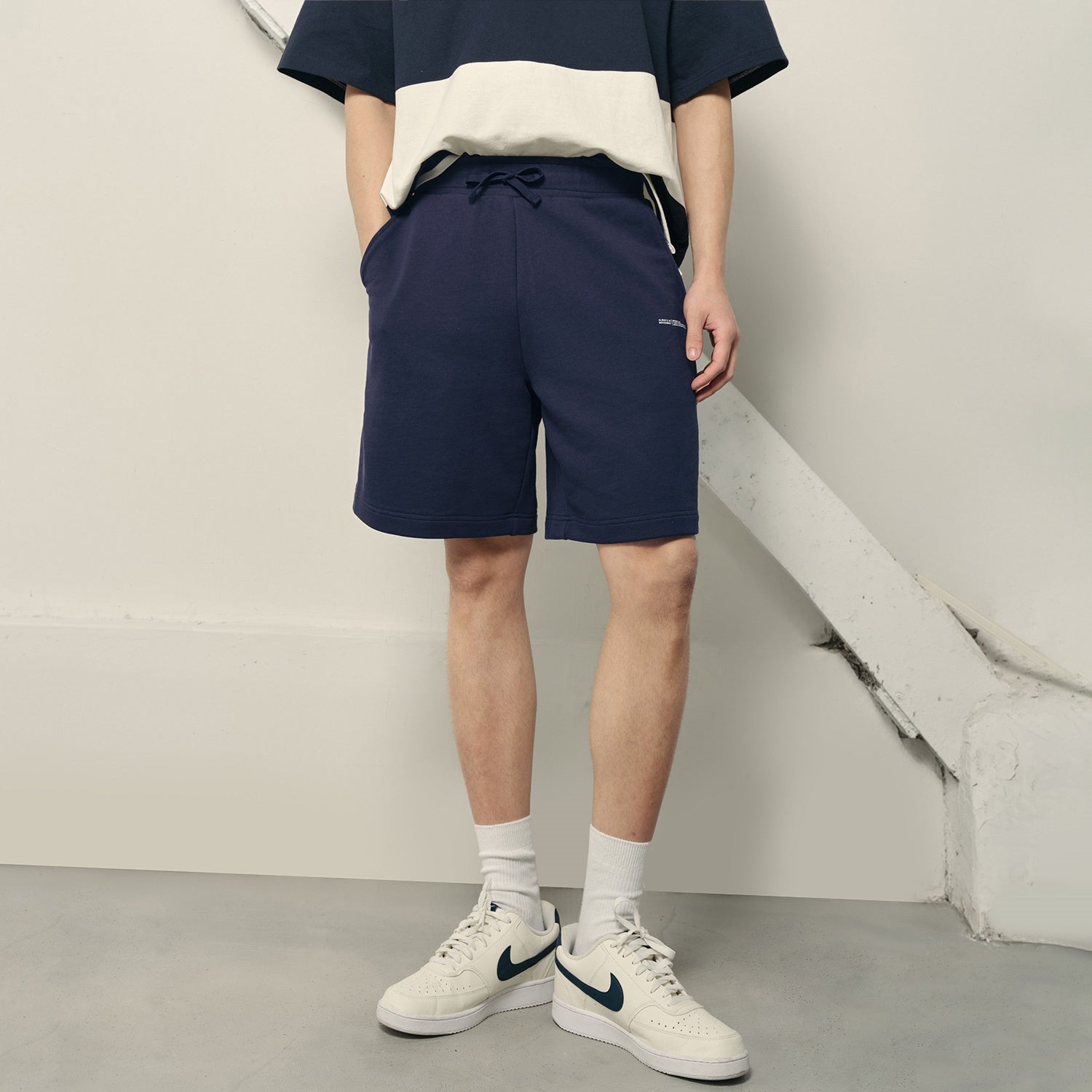 SG_01106594001_RW66_2_1_3_1500_1500.jpg;color:Signature Navy