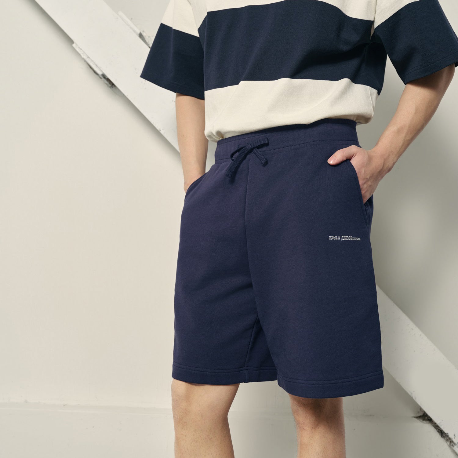 SG_01106594001_RW66_2_1_4_1500_1500.jpg;color:Signature Navy