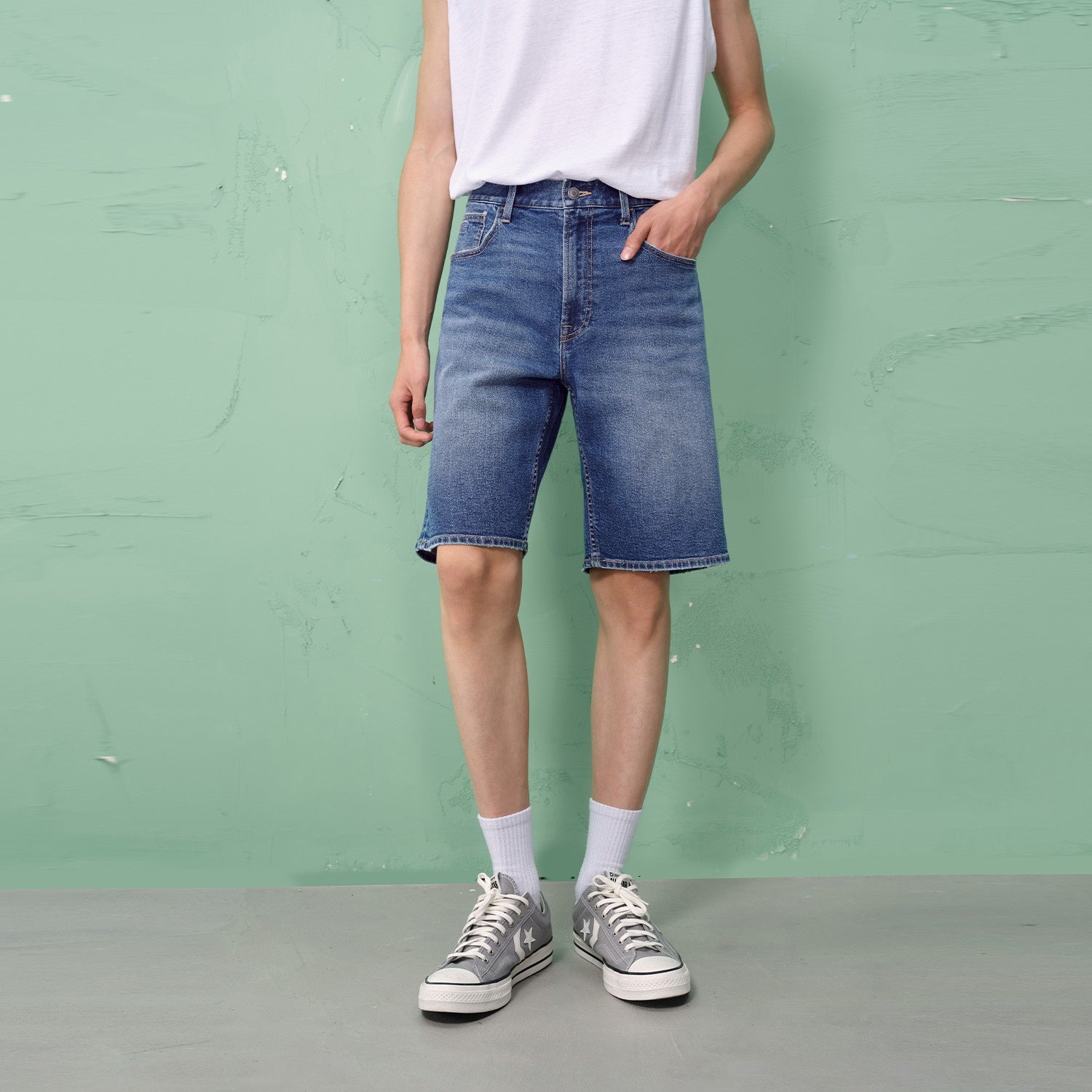 SG_12106351001_RW71_2_1_3_1500_1500.jpg;color:Mid Denim