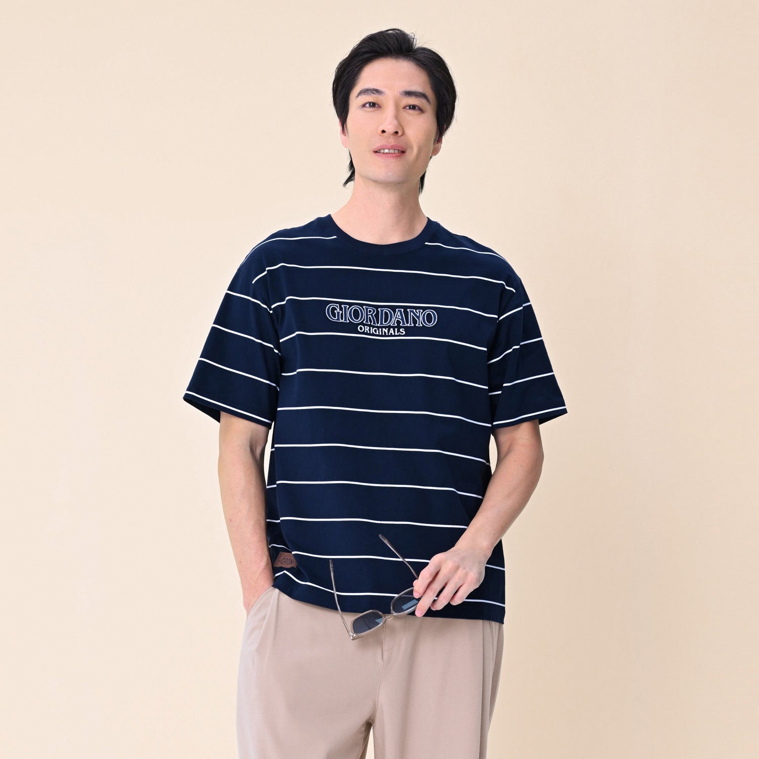 SG_01096271001_RW80_2_1_3_1500_1500.jpg;color:New Navy x Snow White