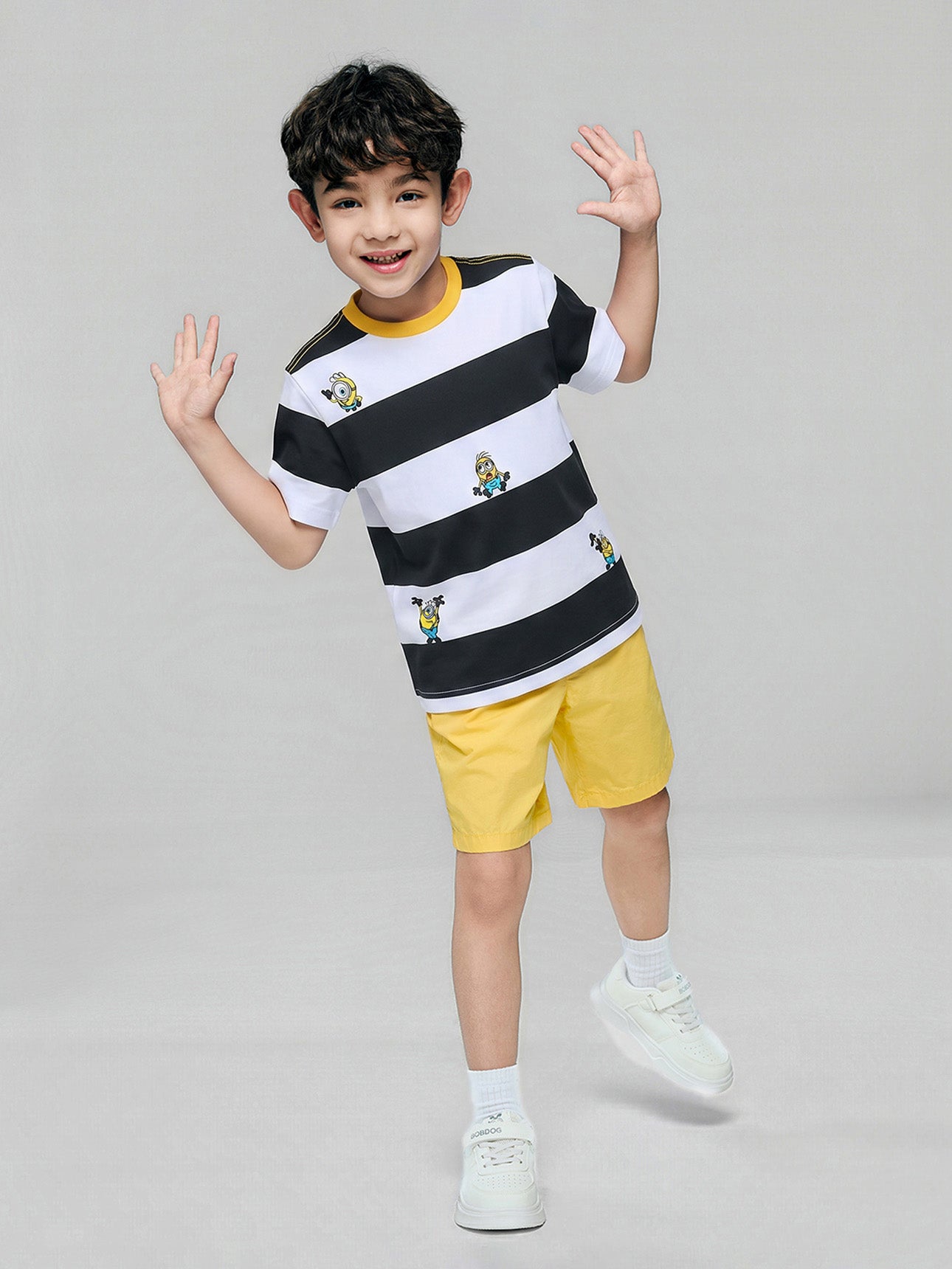 SG_03086315001_RW80_3_1_1_1290_1720.jpg;color:Signature White x Signature Black