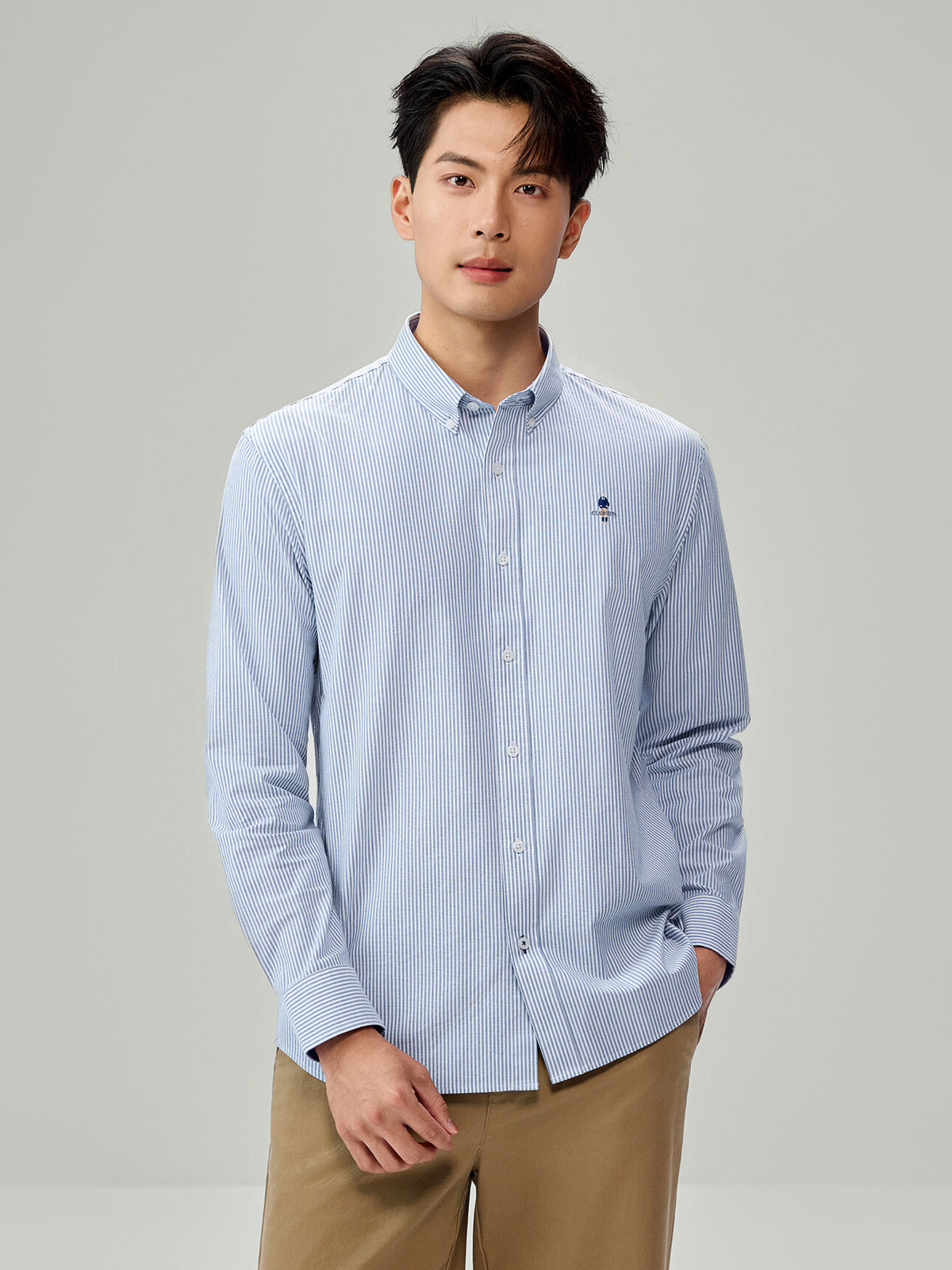 SG_01046043001_RW80_3_1_3_1290_1720.jpg;color:Blue x White