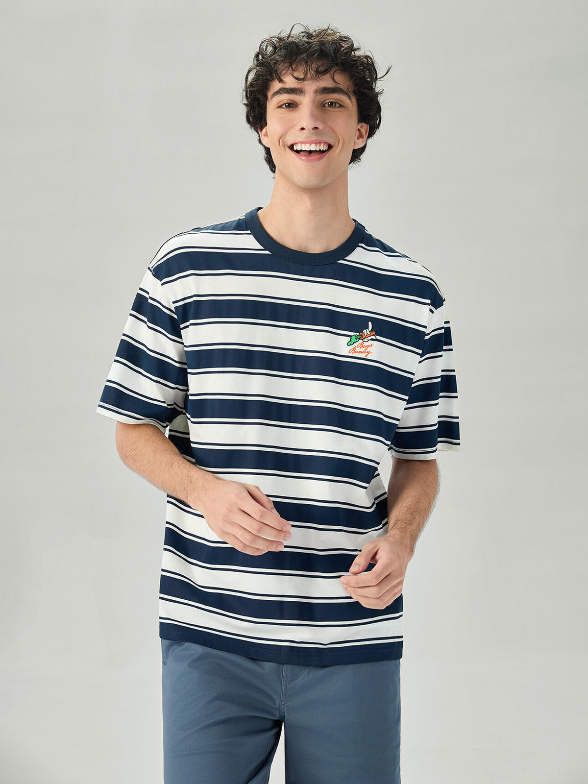 SG_01096448001_RW80_3_1_3_1290_1720.jpg;color:Signature Navy x Snow White