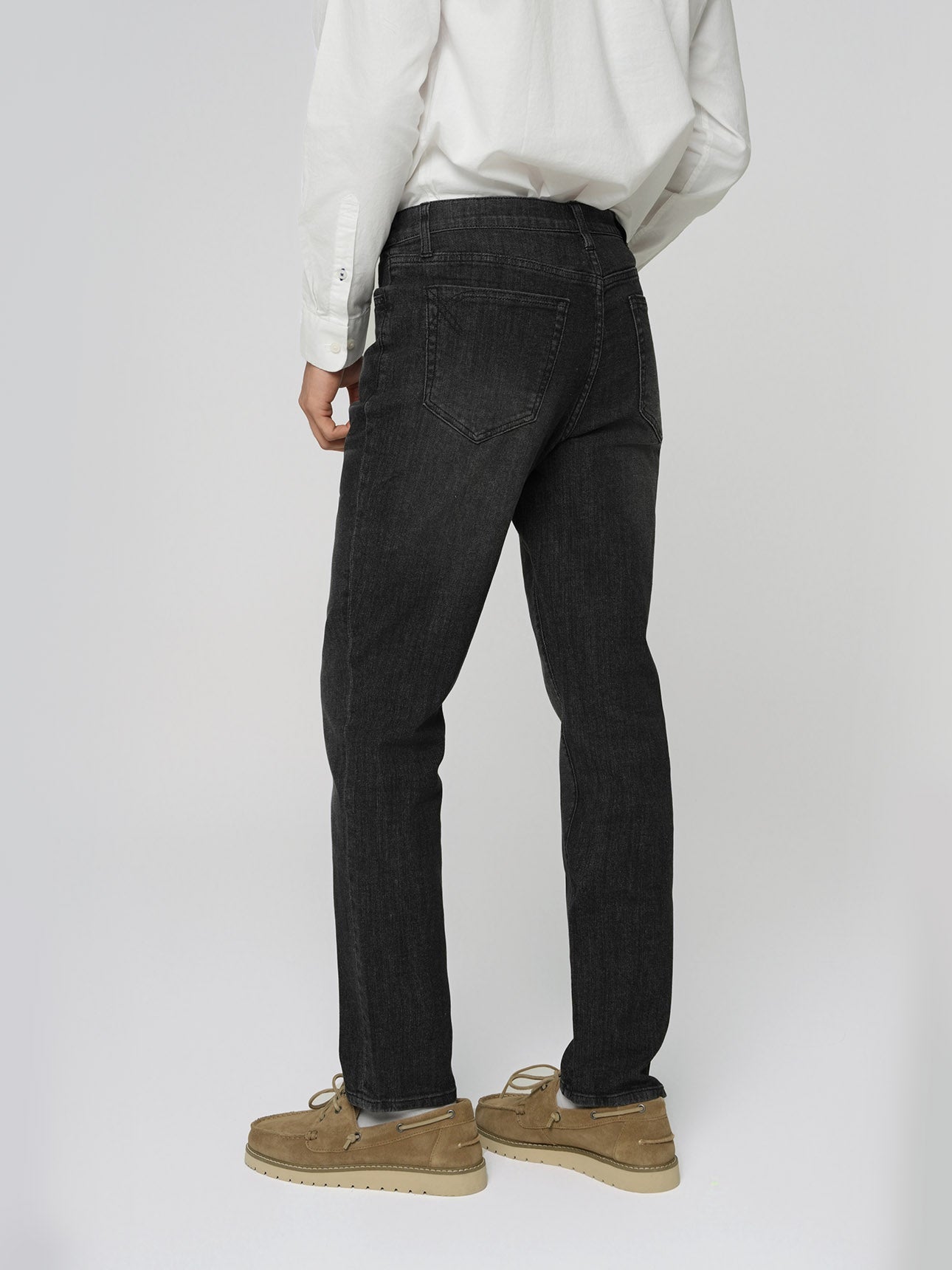 SG_01116001002_RW80_3_1_4_1290_1720.jpg;color:Black Denim