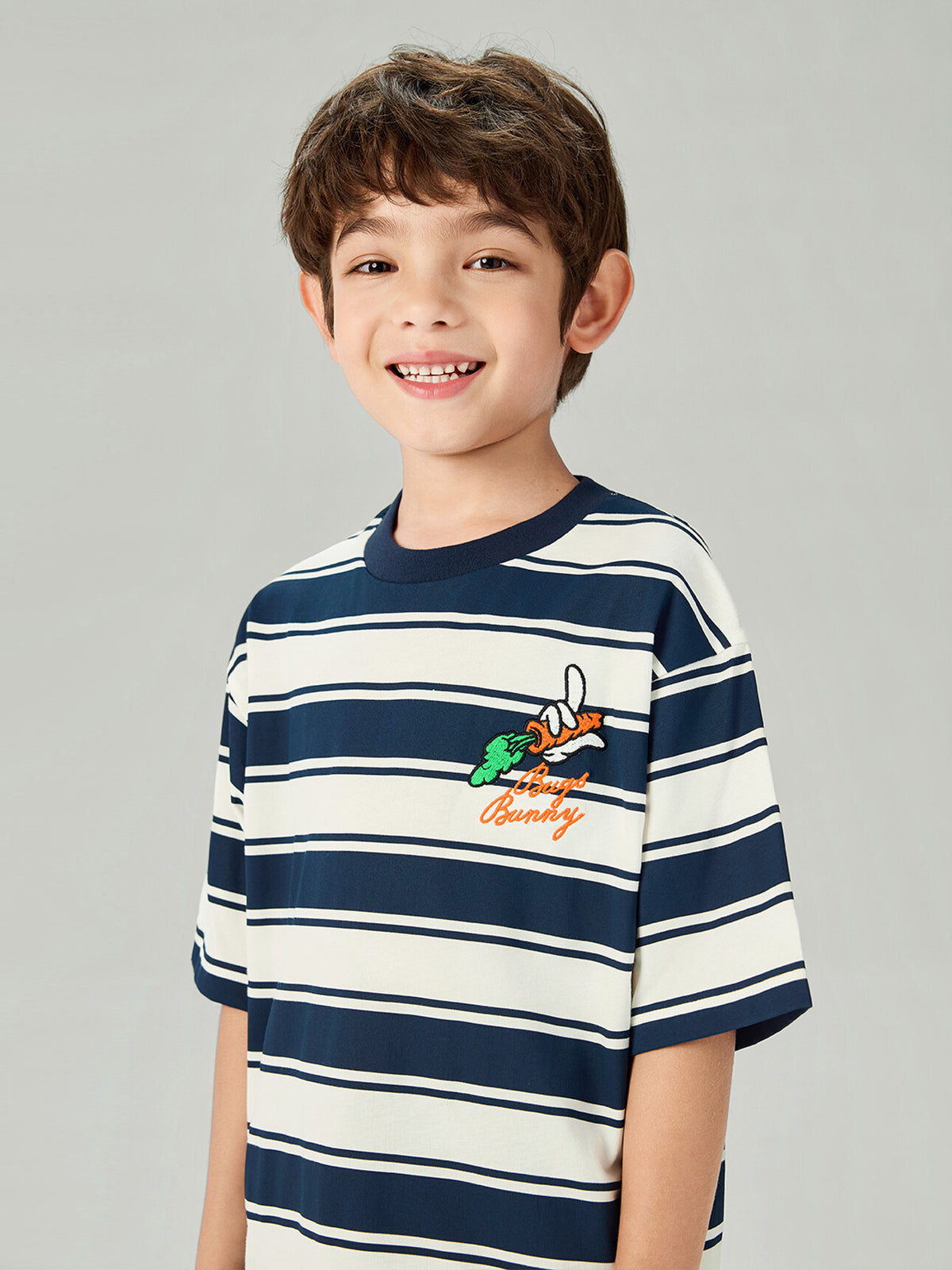 SG_03086362001_RW80_3_1_4_1290_1720.jpg;color:Signature Navy x Snow White