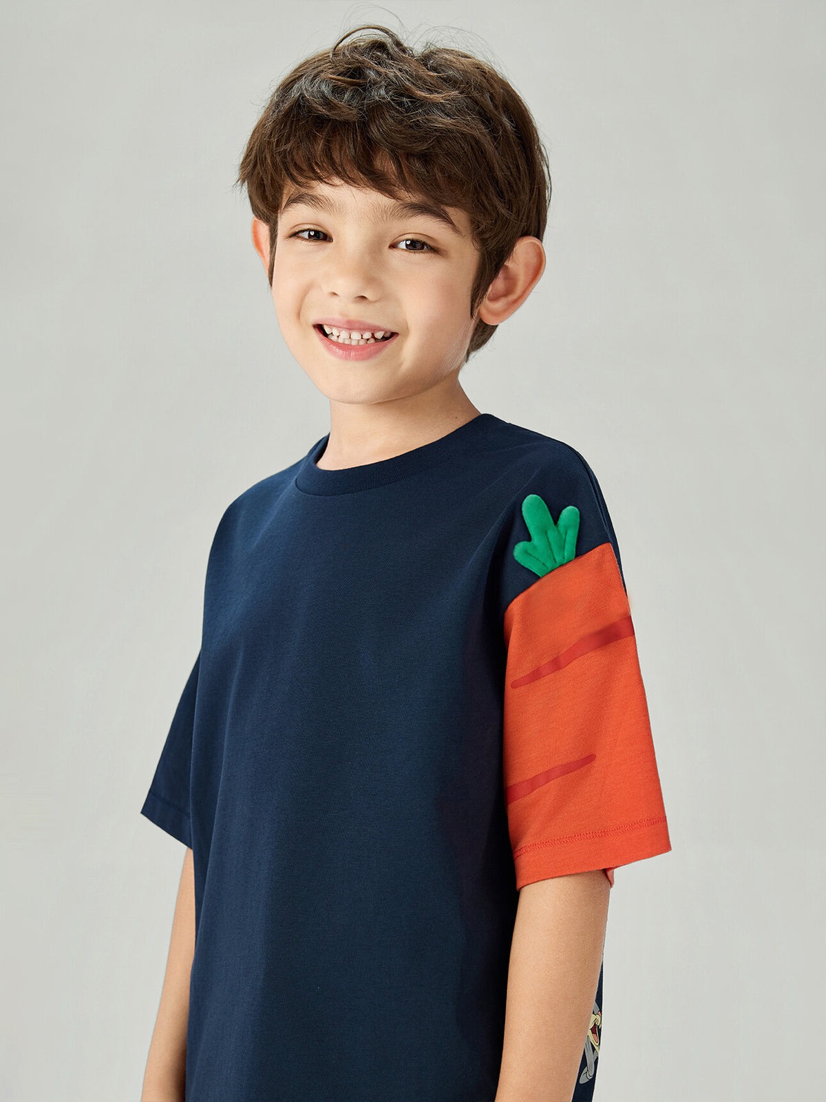 SG_03086365001_RW80_3_1_4_1290_1720.jpg;color:Signature Navy x Orange