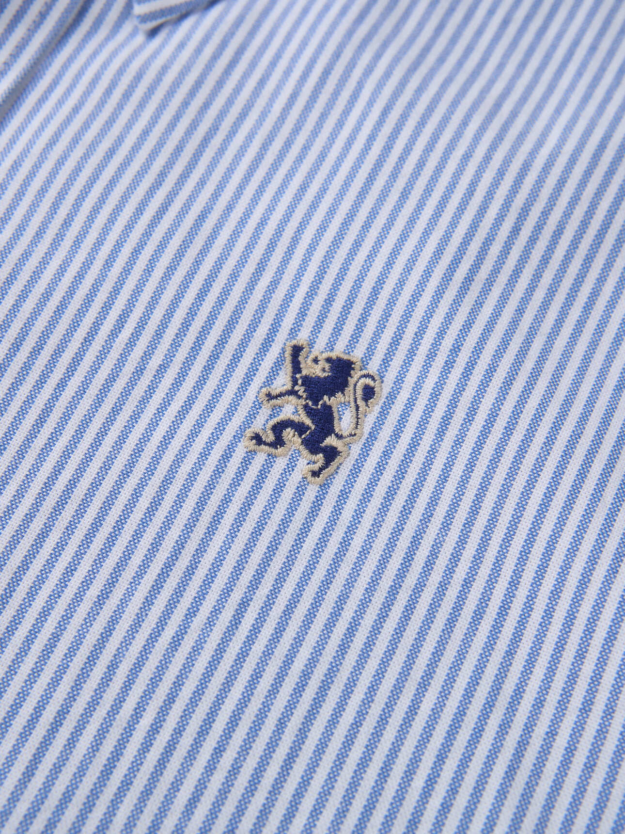 SG_01046093001_RW80_4_2_6_1290_1720.jpg;color:Blue x White