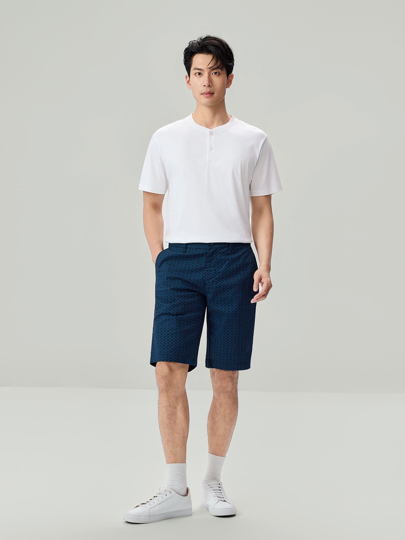 SG_01106249002_RW81_3_1_1_1290_1720.jpg;color:Signature Navy