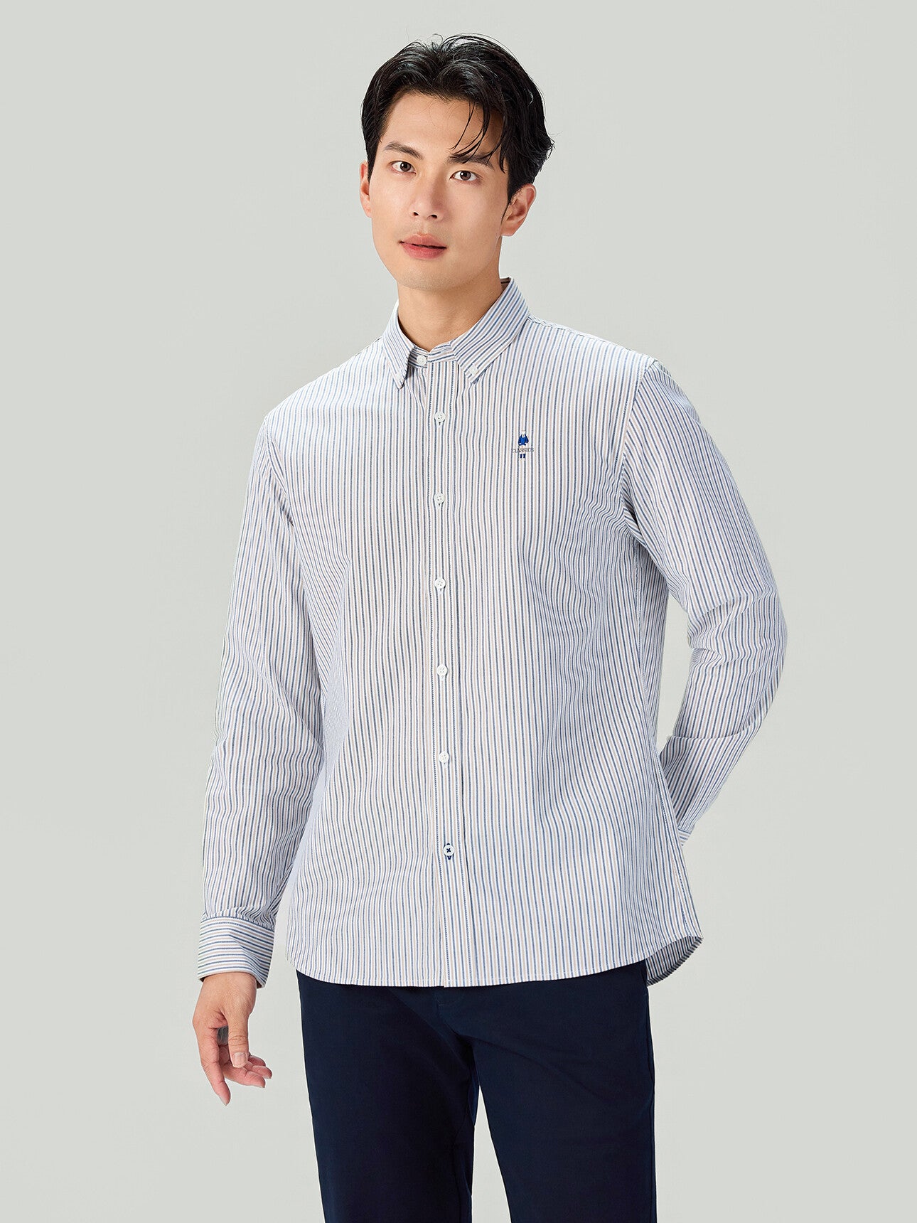 SG_01046043001_RW82_3_1_3_1290_1720.jpg;color:Navy x Khaki x White