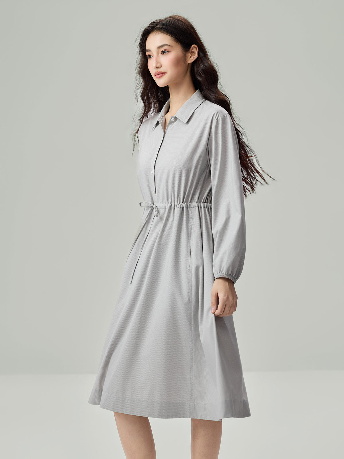 SG_05466241001_RW91_3_0_3_1290_1720.jpg;color:Light Grey x White