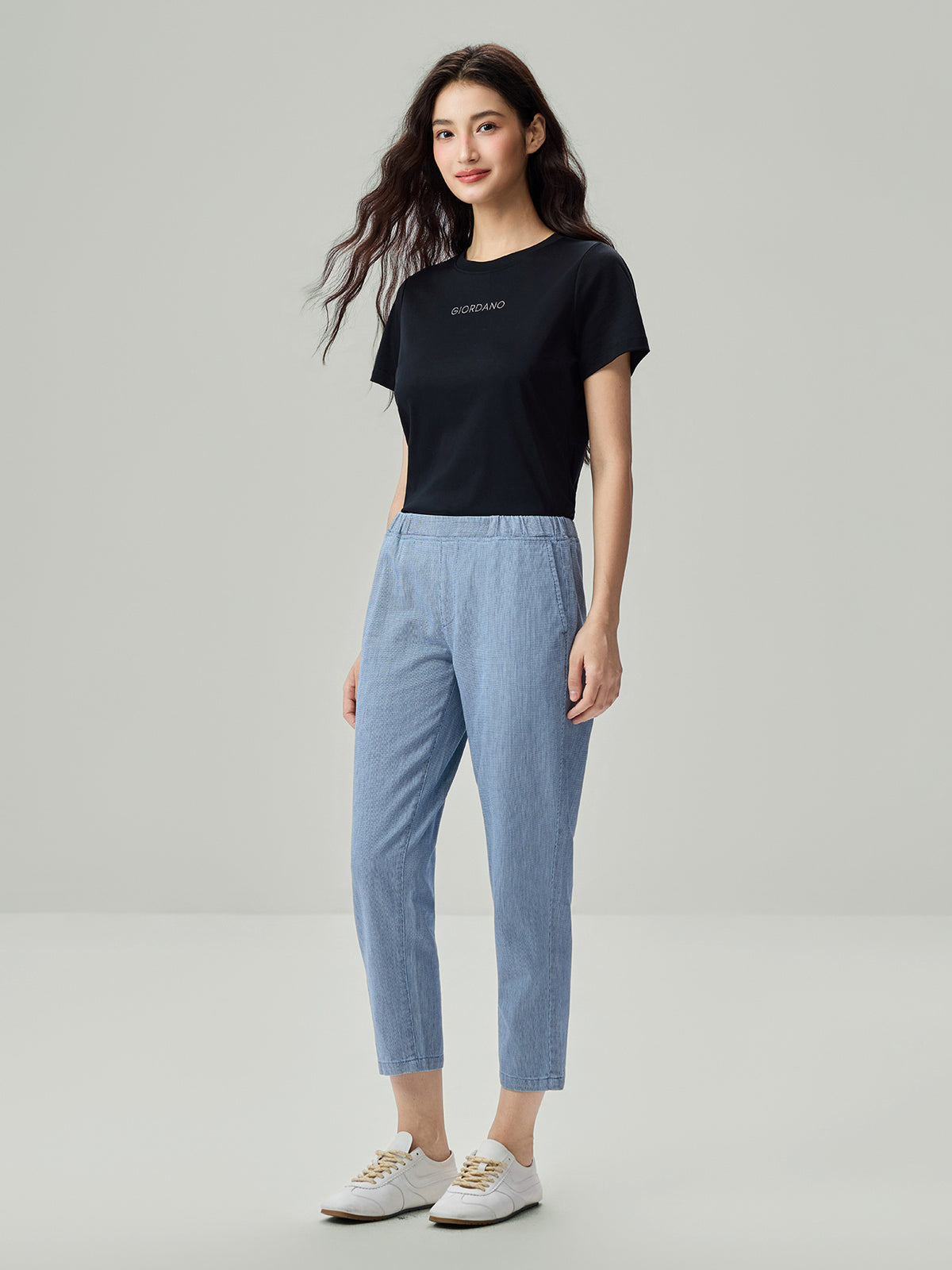 SG_05426048001_RW92_3_0_1_1290_1720.jpg;color:Lt Indigo x White