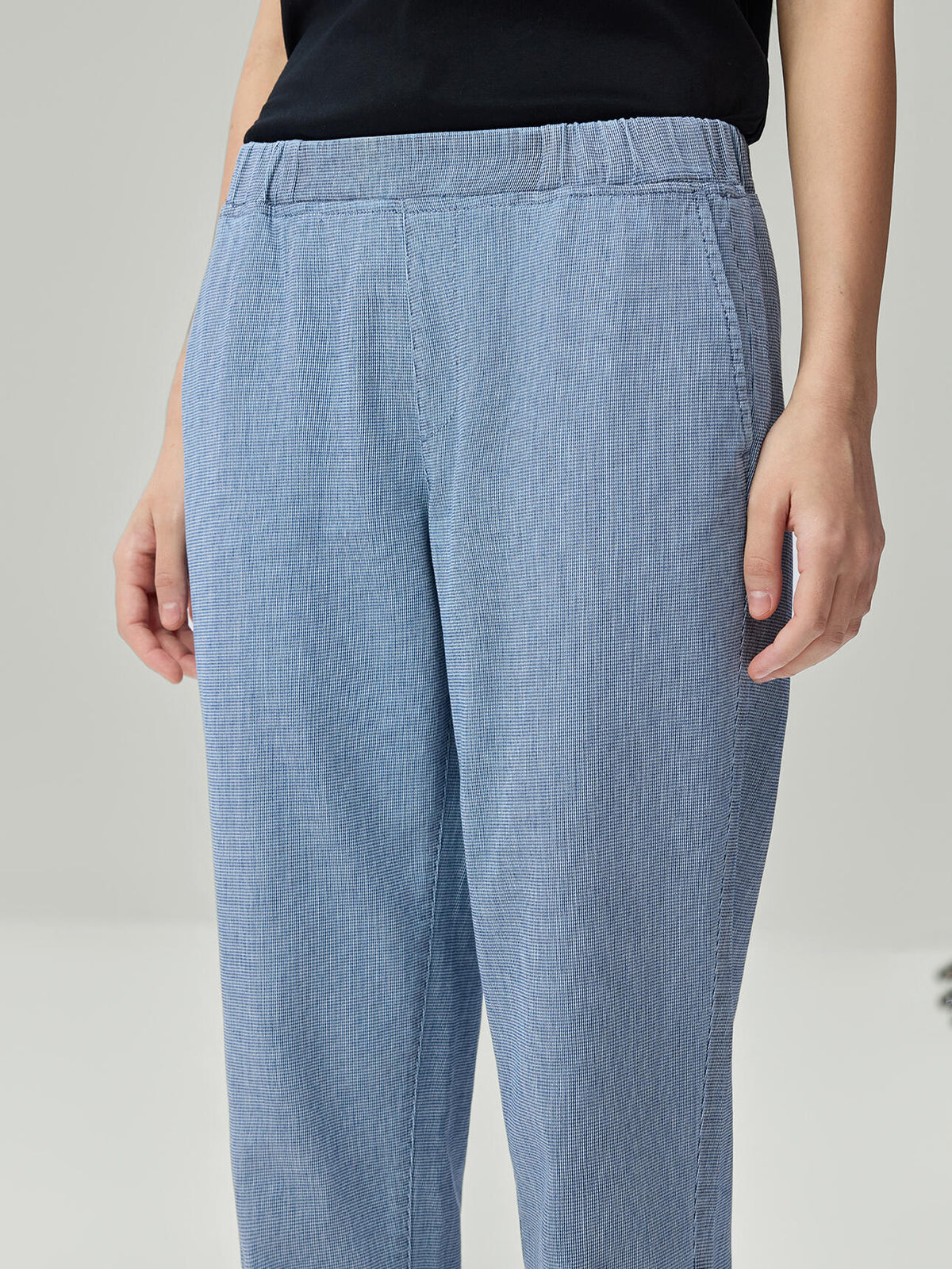 SG_05426048001_RW92_3_0_4_1290_1720.jpg;color:Lt Indigo x White
